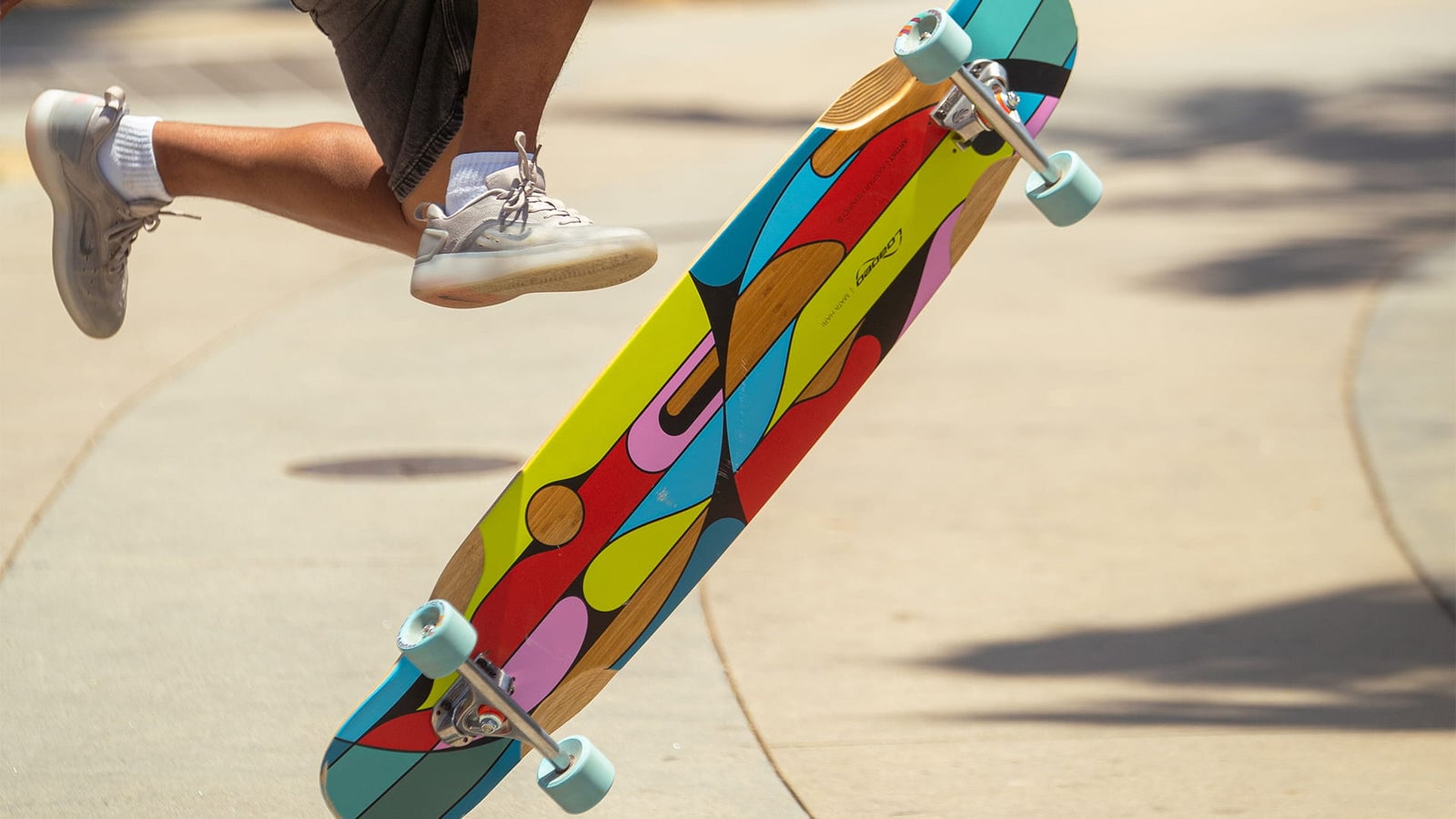 Loaded longboard ve cruiser