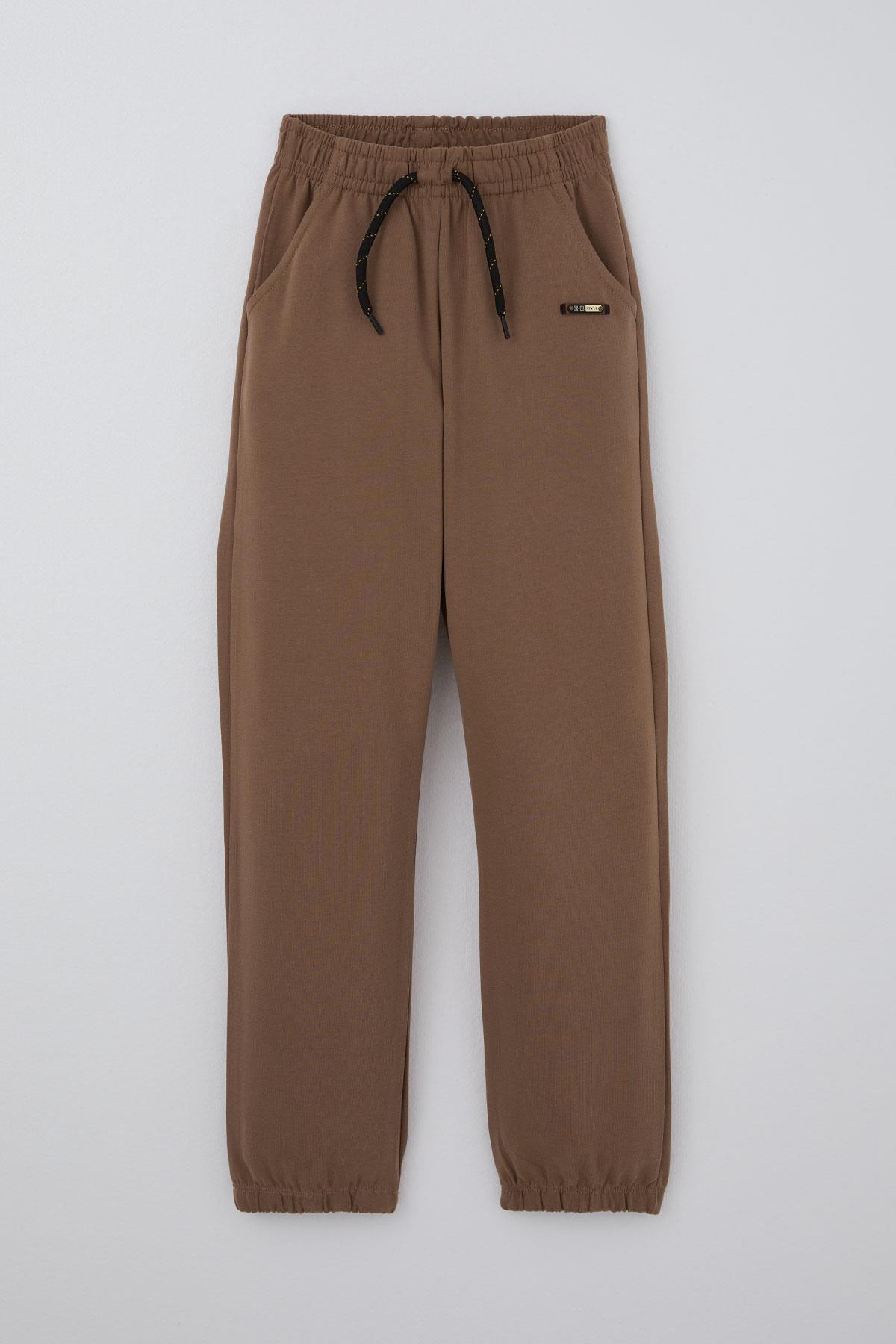 Breeze Erkek Çocuk Eşofman Altı Bağcık Aksesuarlı Arma Detaylı Kahverengi (4-8 Yaş)