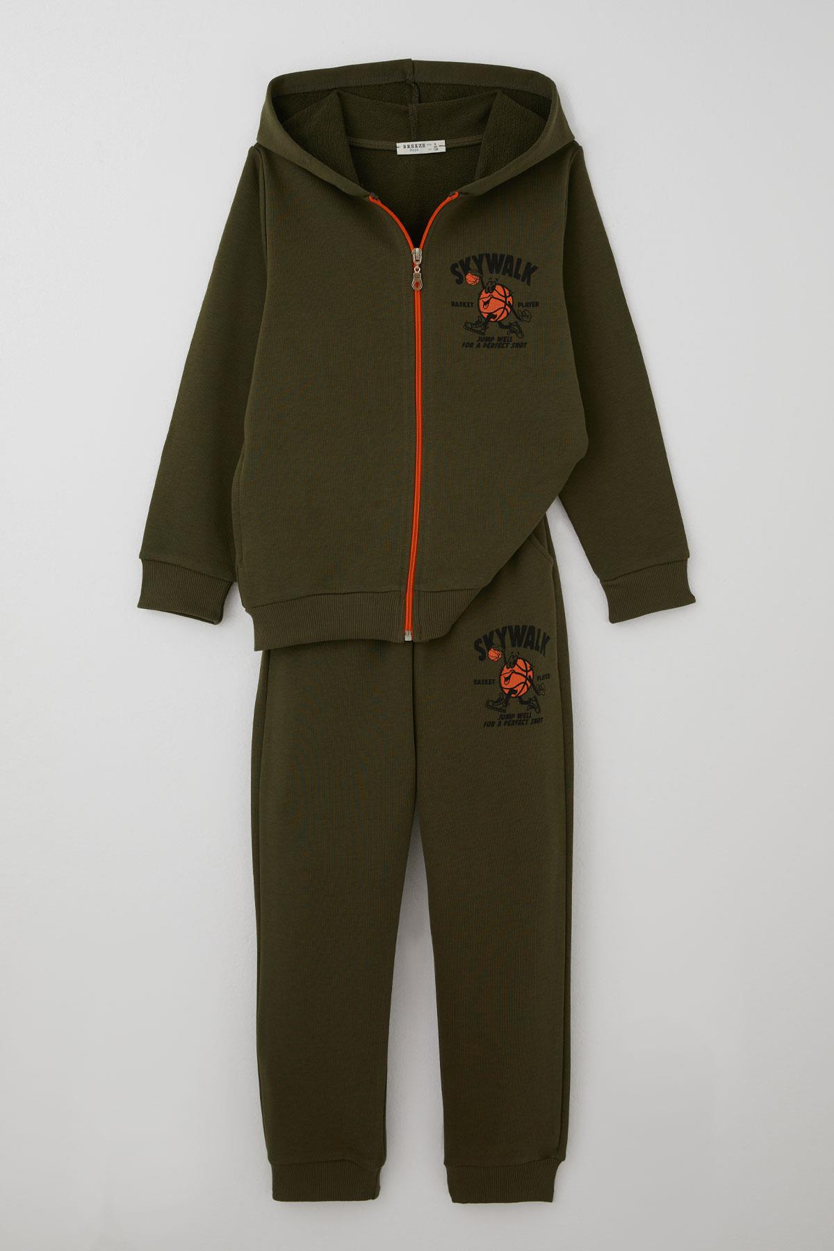 Breeze Erkek Çocuk Eşofman Takımı Basketbol Temalı Zıplayan Top Baskılı Sırt Kısmı Baskı Detaylı Haki Yeşil (4-8 Yaş)