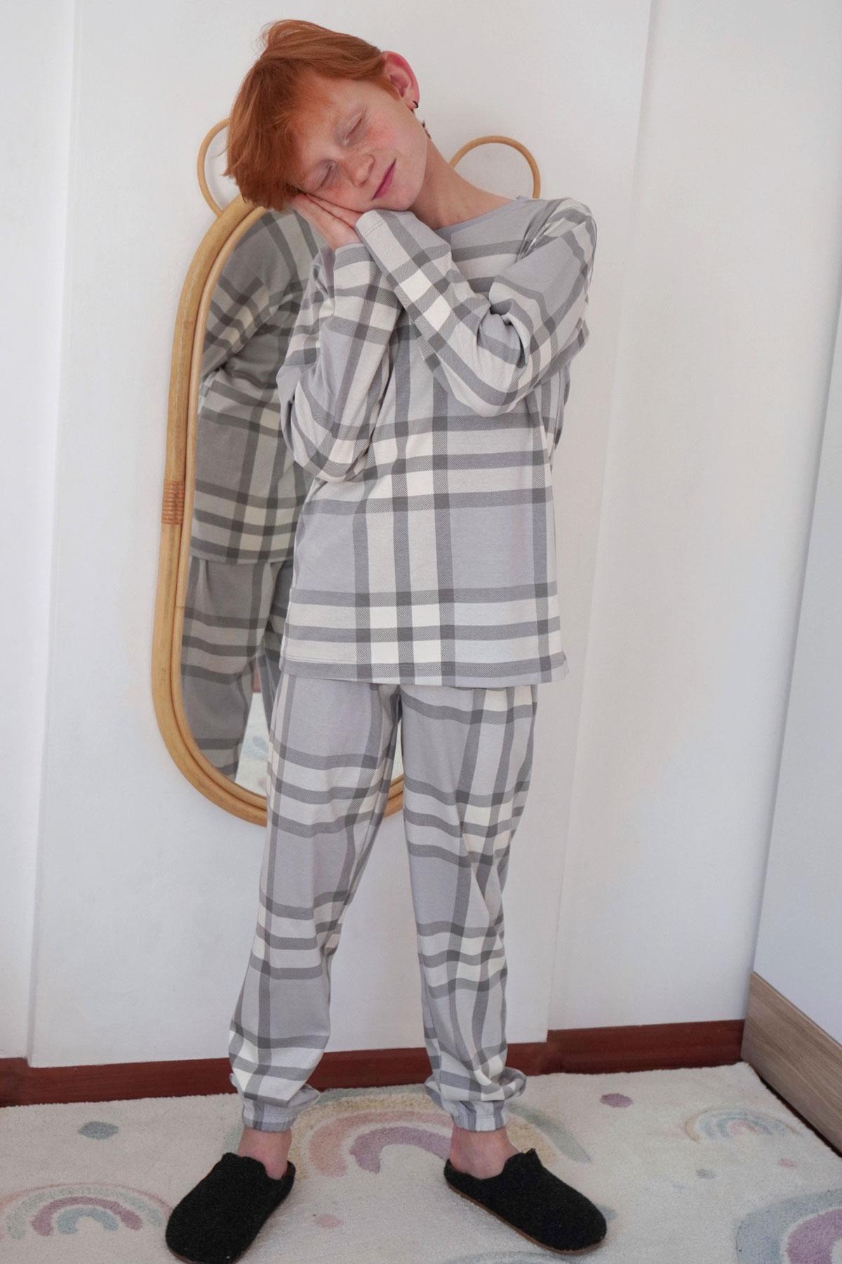 Breeze Erkek Çocuk Pijama Takımı Ekose Desenli Gri (9-12 Yaş)