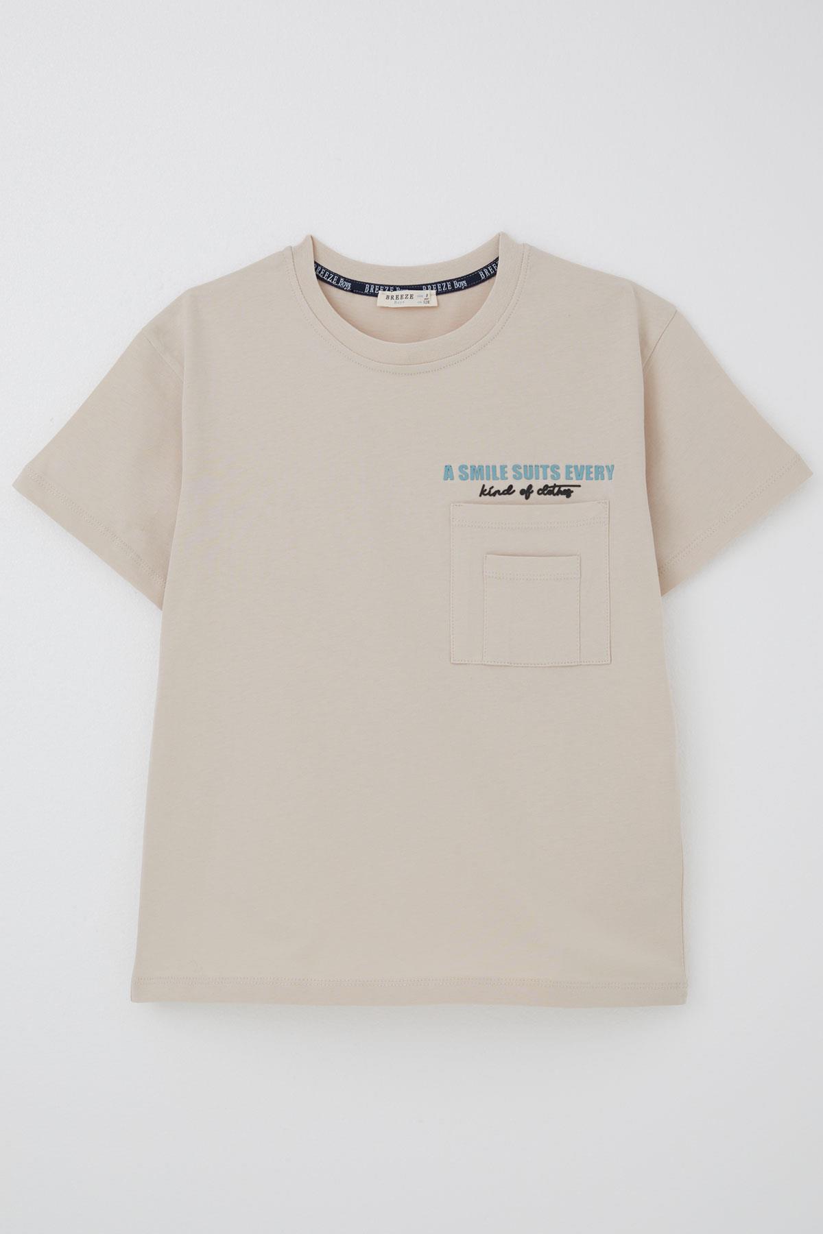Breeze Erkek Çocuk Tişört Çift Cep Detaylı Kabartma Yazı Baskılı Bej (6-12 Yaş)