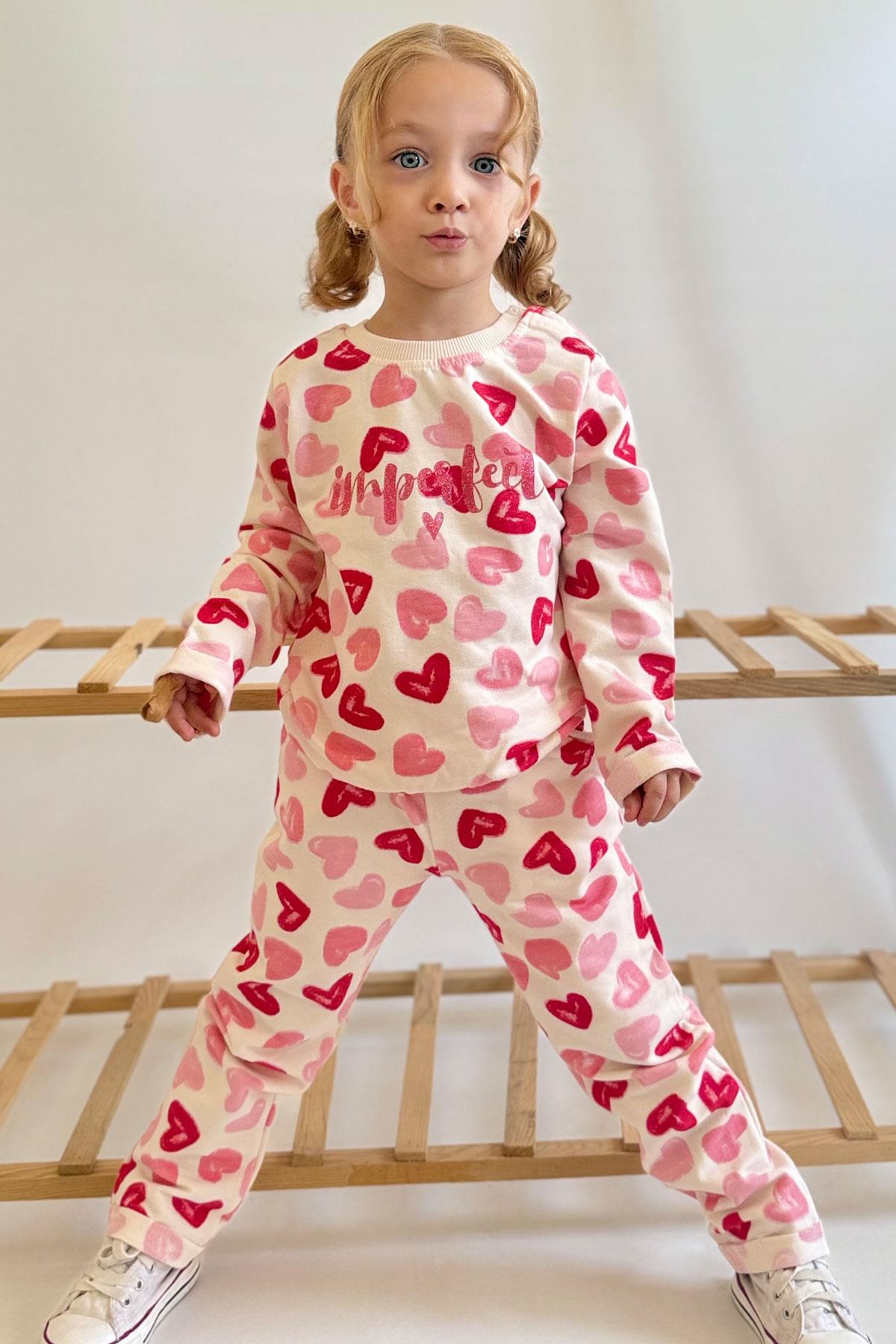 Breeze Kız Çocuk Eşofman Takımı Kalp Desenli Kabartma Yazı Baskılı Sırt Kısmı Baskı Detaylı Krem (6 Yaş)