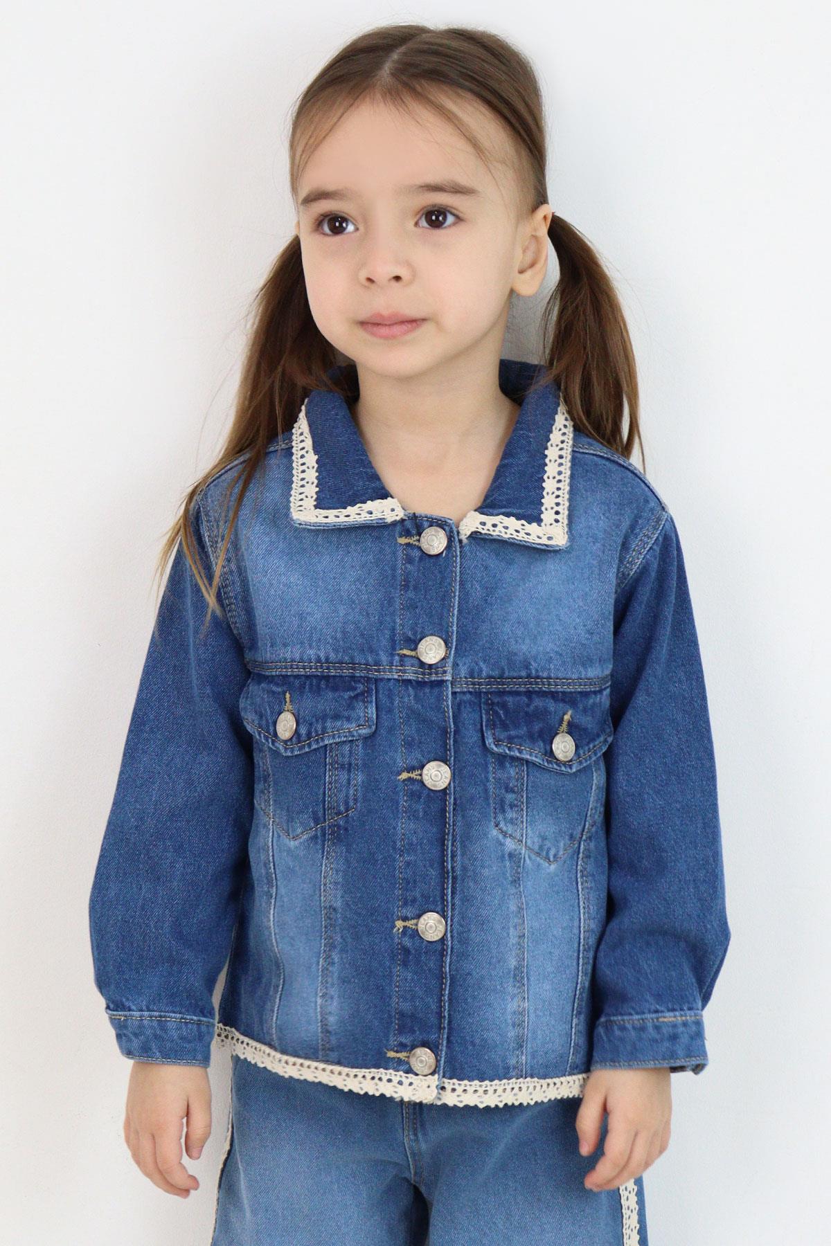 Breeze Kız Çocuk Jean Ceket Yaka & Alt Kısmı Güpür Cep Kapak Detaylı Mavi (3-7 Yaş)