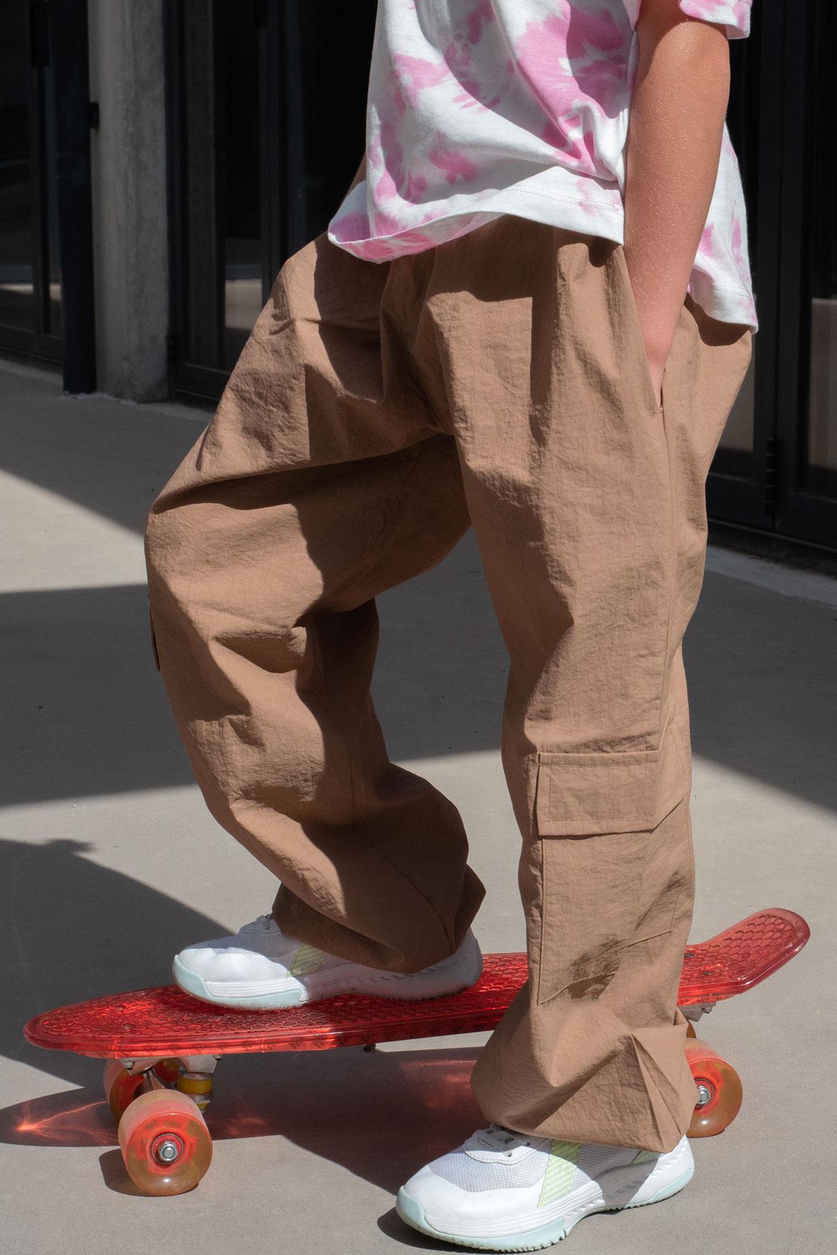 Breeze Kız Çocuk Paraşüt Jogger Paça Pantolon Kargo Cep Kahverengi (7-12 Yaş)