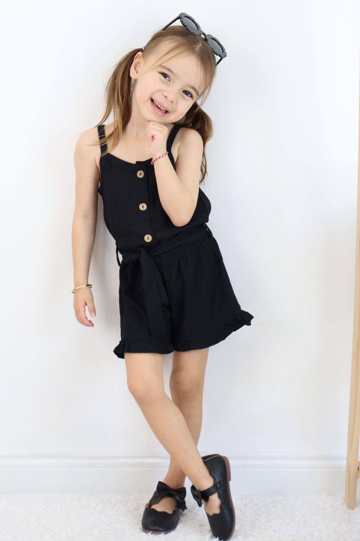 Breeze Kız Çocuk Şortlu Tulum Düğmeli Beli Kuşaklı Siyah (4-9 Yaş)