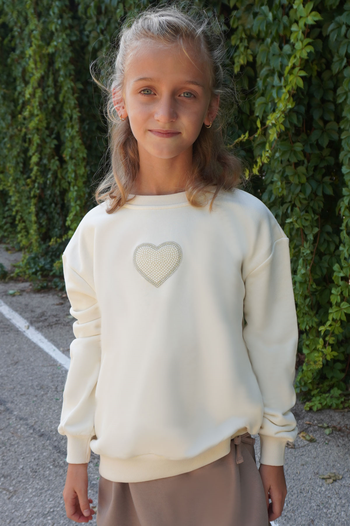 Breeze Kız Çocuk Sweatshirt Işıltılı Kalp Masalı İnci İşlemeli Krem (9-14 Yaş)