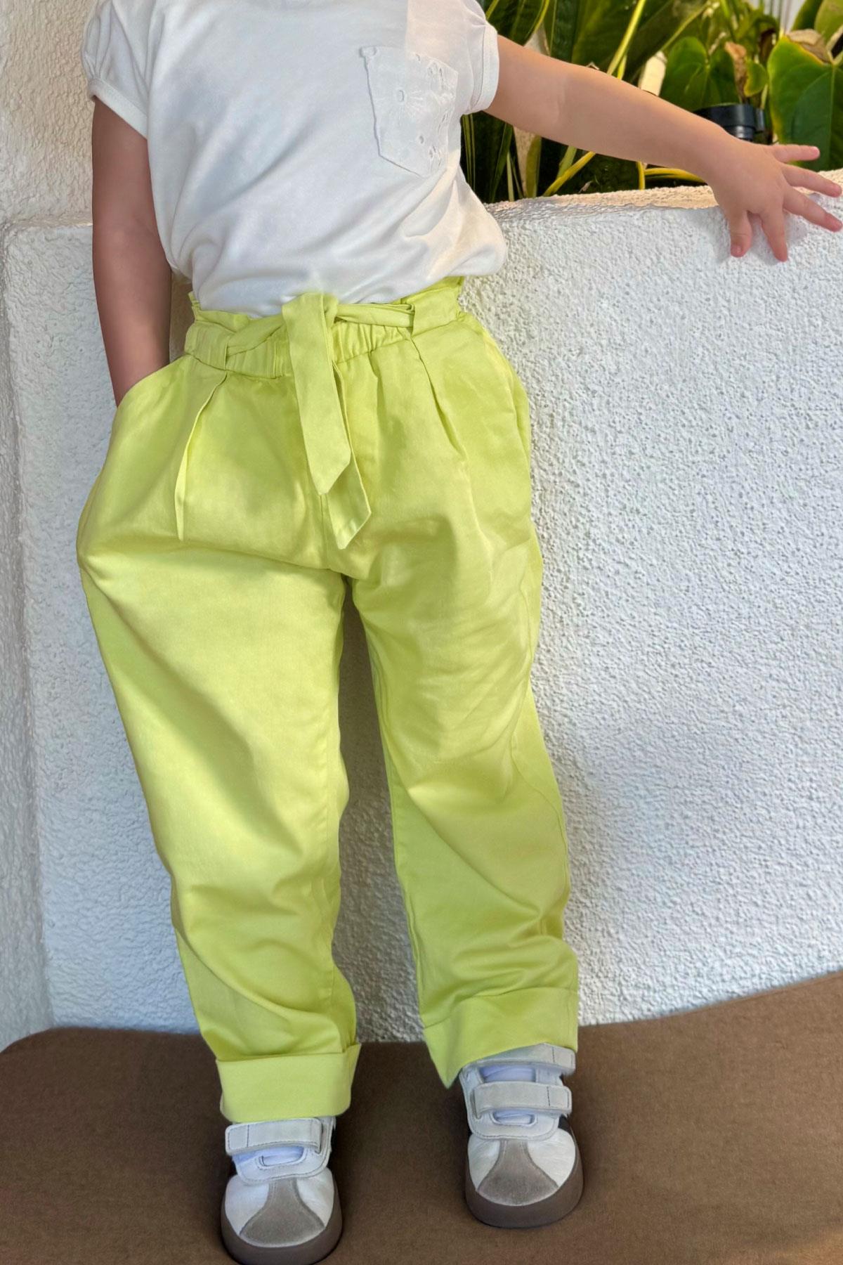 Escabel Kız Çocuk Pantolon Beli Lastikli Cepli Kuşaklı Fıstık Yeşili (2-5 Yaş)