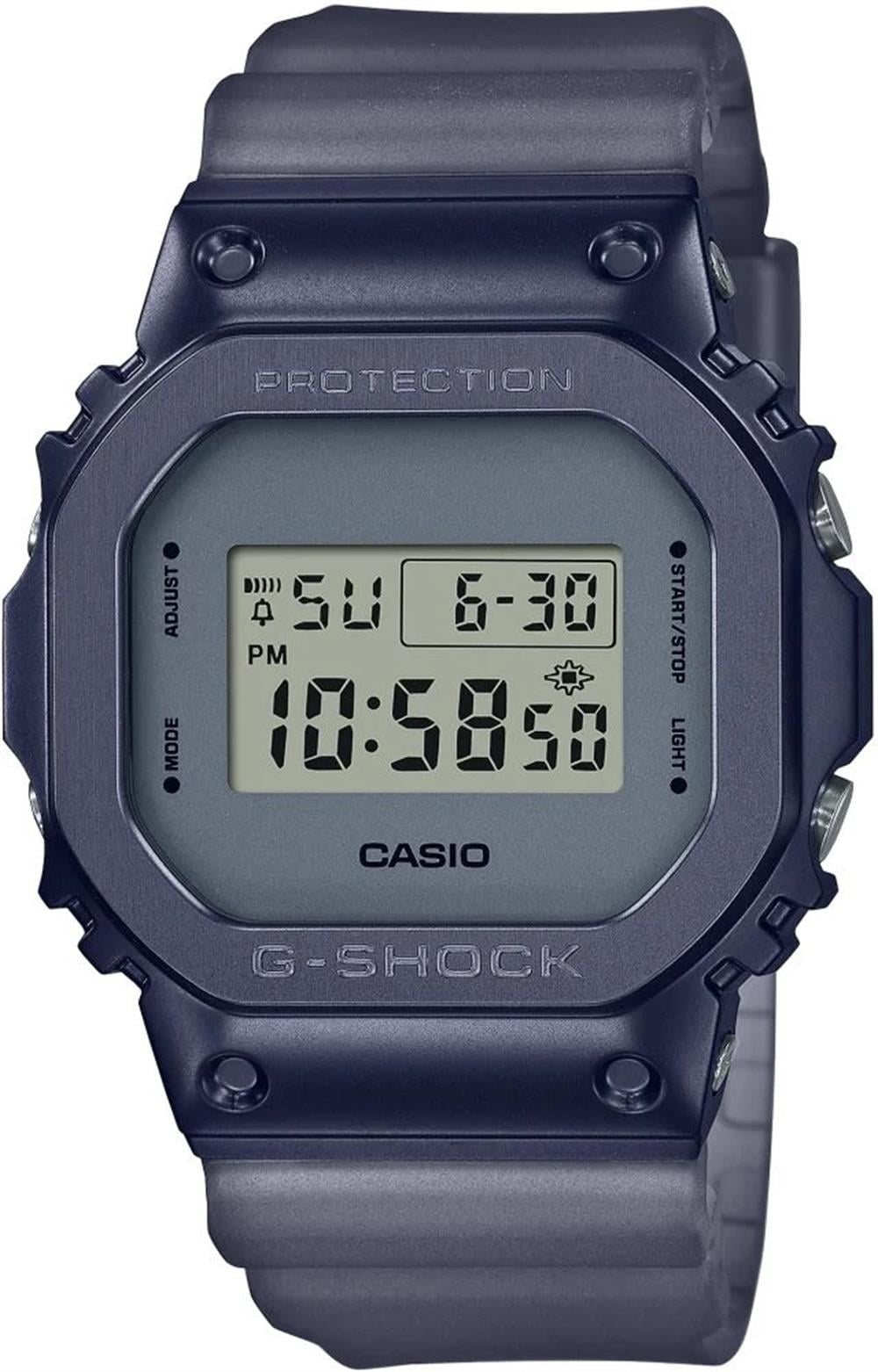 CasioGM-5600MF-2DRCasio GM-5600MF-2DR Erkek Kol Saati