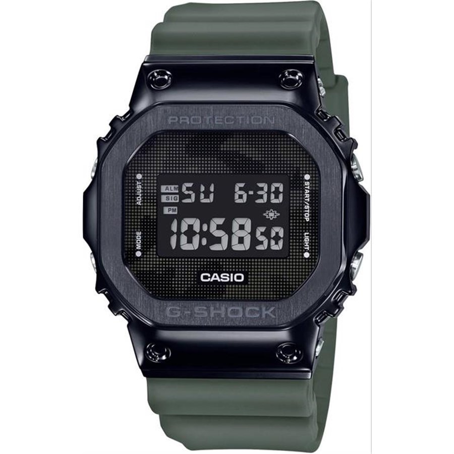 Casio GM-5600B-3DR Erkek Kol Saati