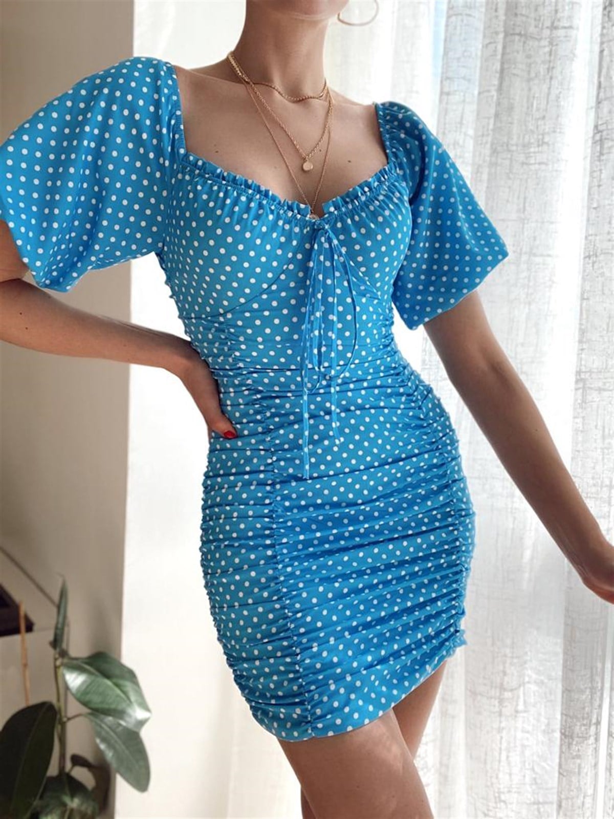 Önü Bağcıklı Puantiyeli Elbise - MAVİ