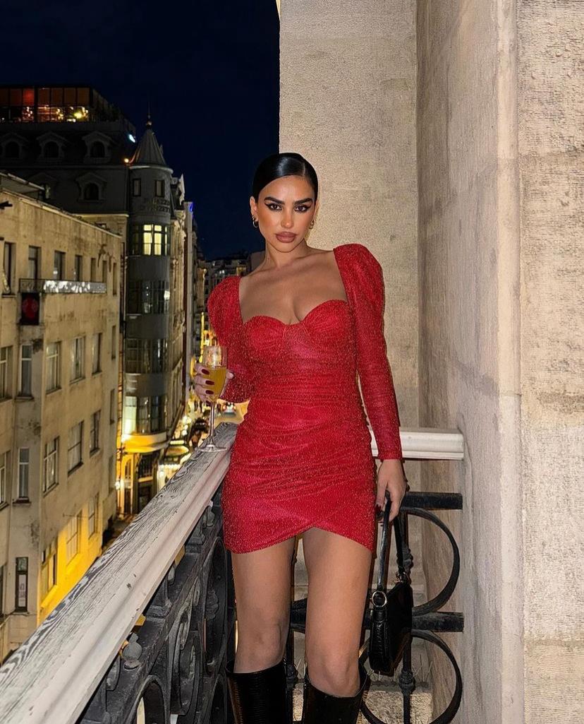 Tül Detaylı Simli Kumaş Elbise - KIRMIZI