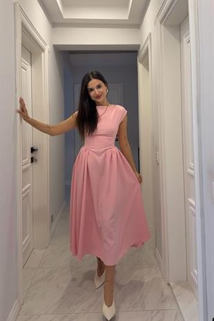 Kare Yaka Sırt Dekolteli Pliseli Belden Oturmalı Balon Uzun Elbise - PEMBE