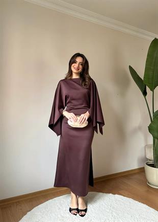Kayık Yaka Detaylı Yarasa Kol Midi Elbise – Kahve