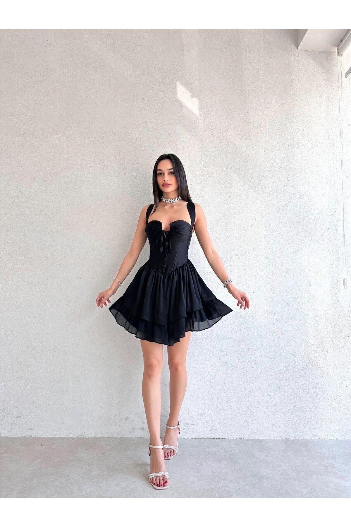 Göğüs Detaylı Kalın Askılı Sırt Dekolteli Mini Elbise - SİYAH