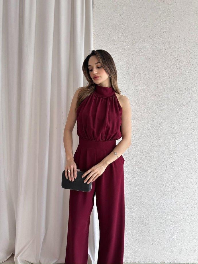 Halter Yaka Kolsuz Drapeli Plazzo Model Belden Oturtmalı Cepli Bol Paça Uzun Tulum - BORDO RENK · 2