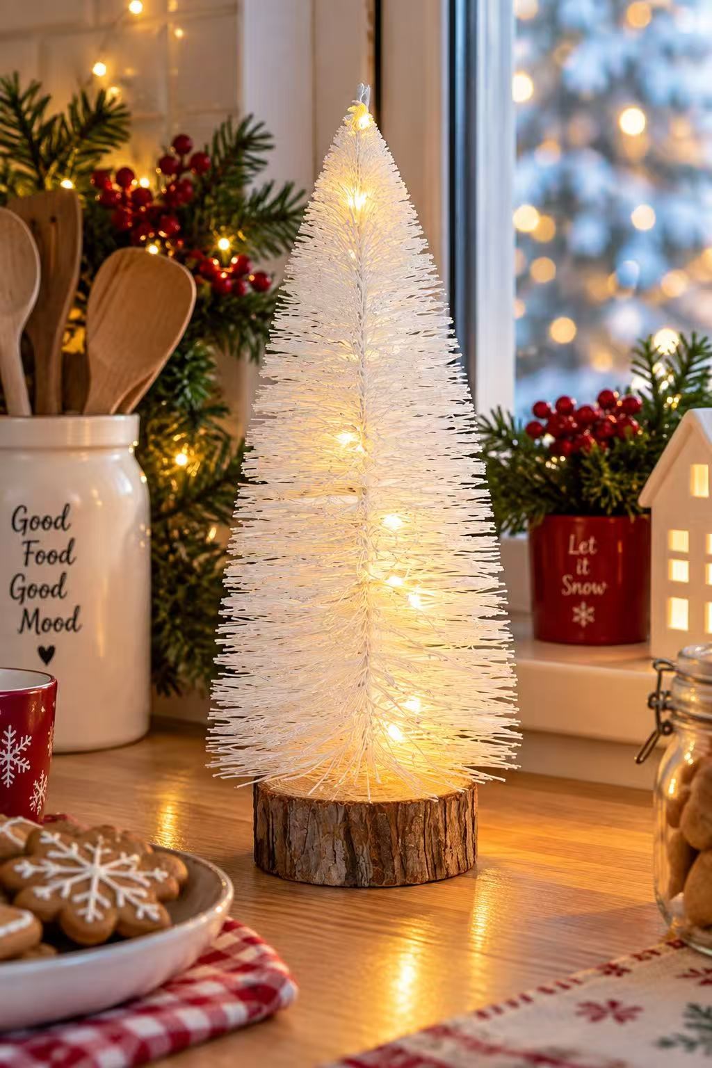 Beyaz Çam Ağacı Led Işıklı Dekor