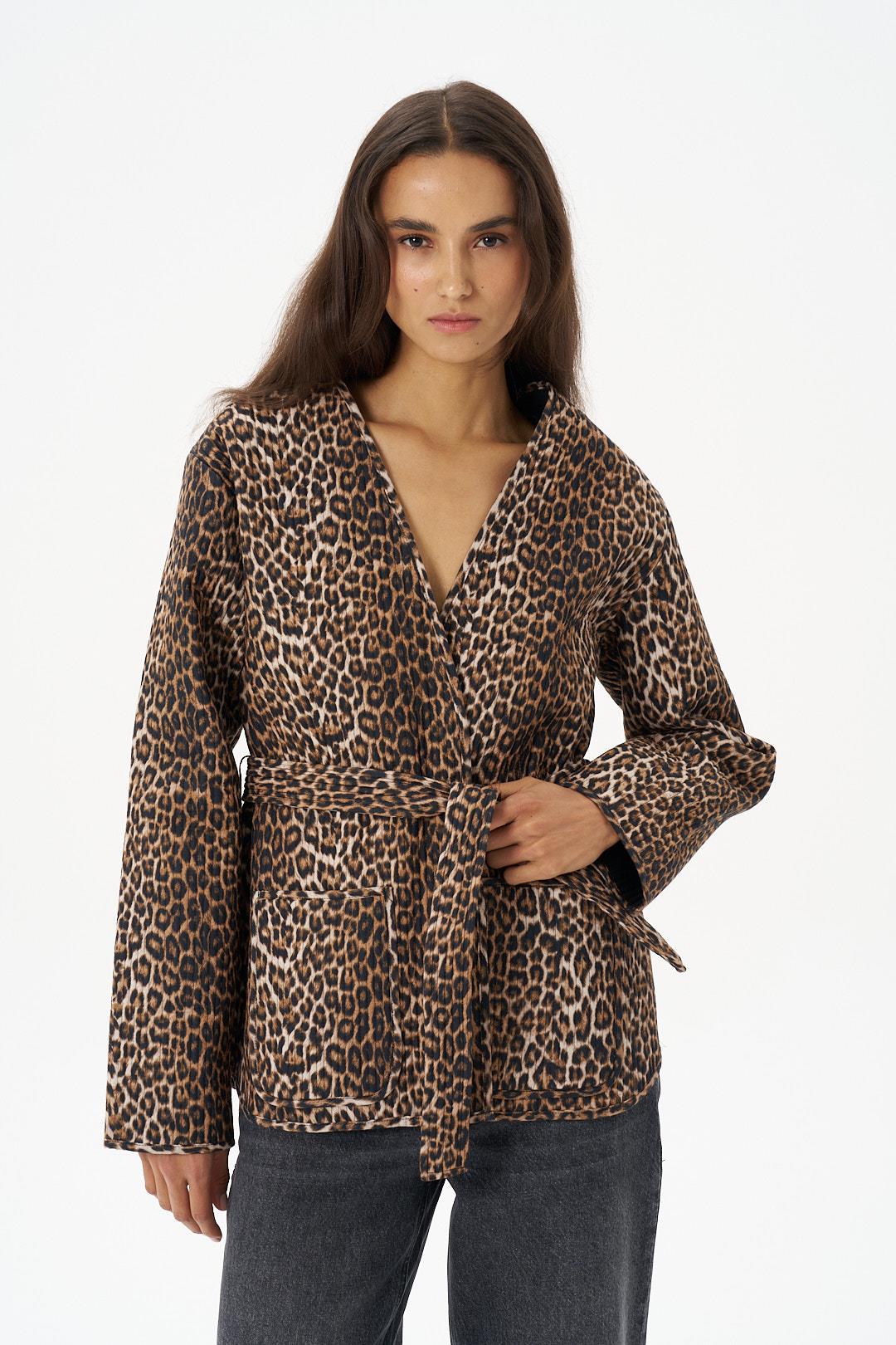 Leopar Desen Bağlamalı Kapitone Ceket