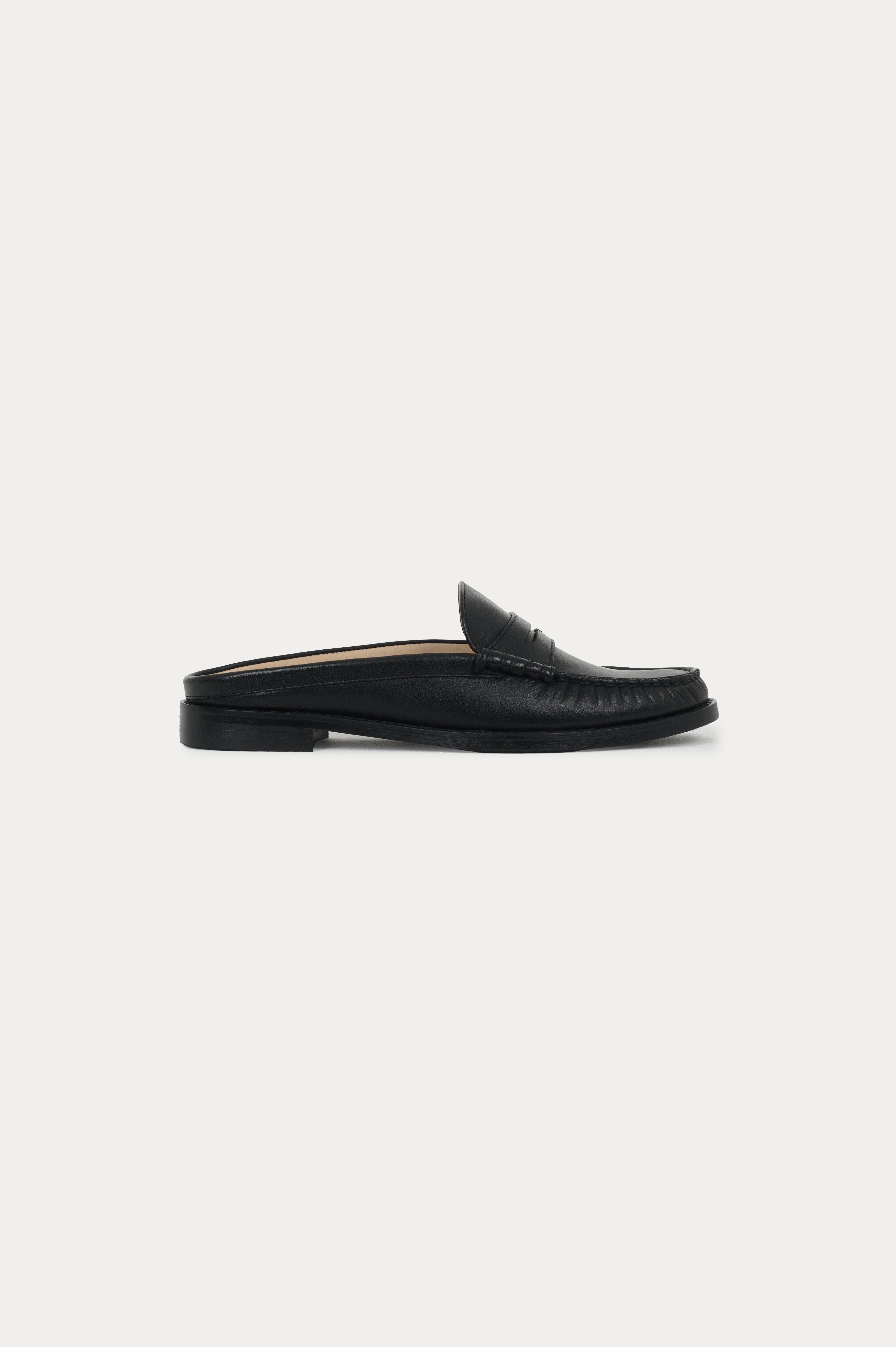 Siyah Arkası Açık Deri Loafer