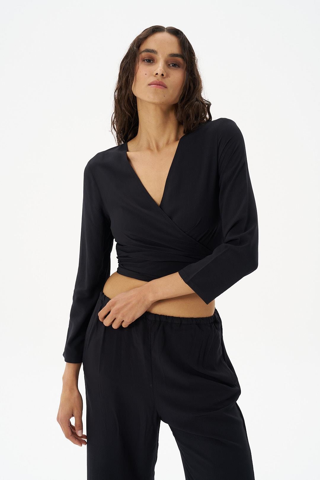 Siyah Bağlamalı Anvelop Crop Gömlek