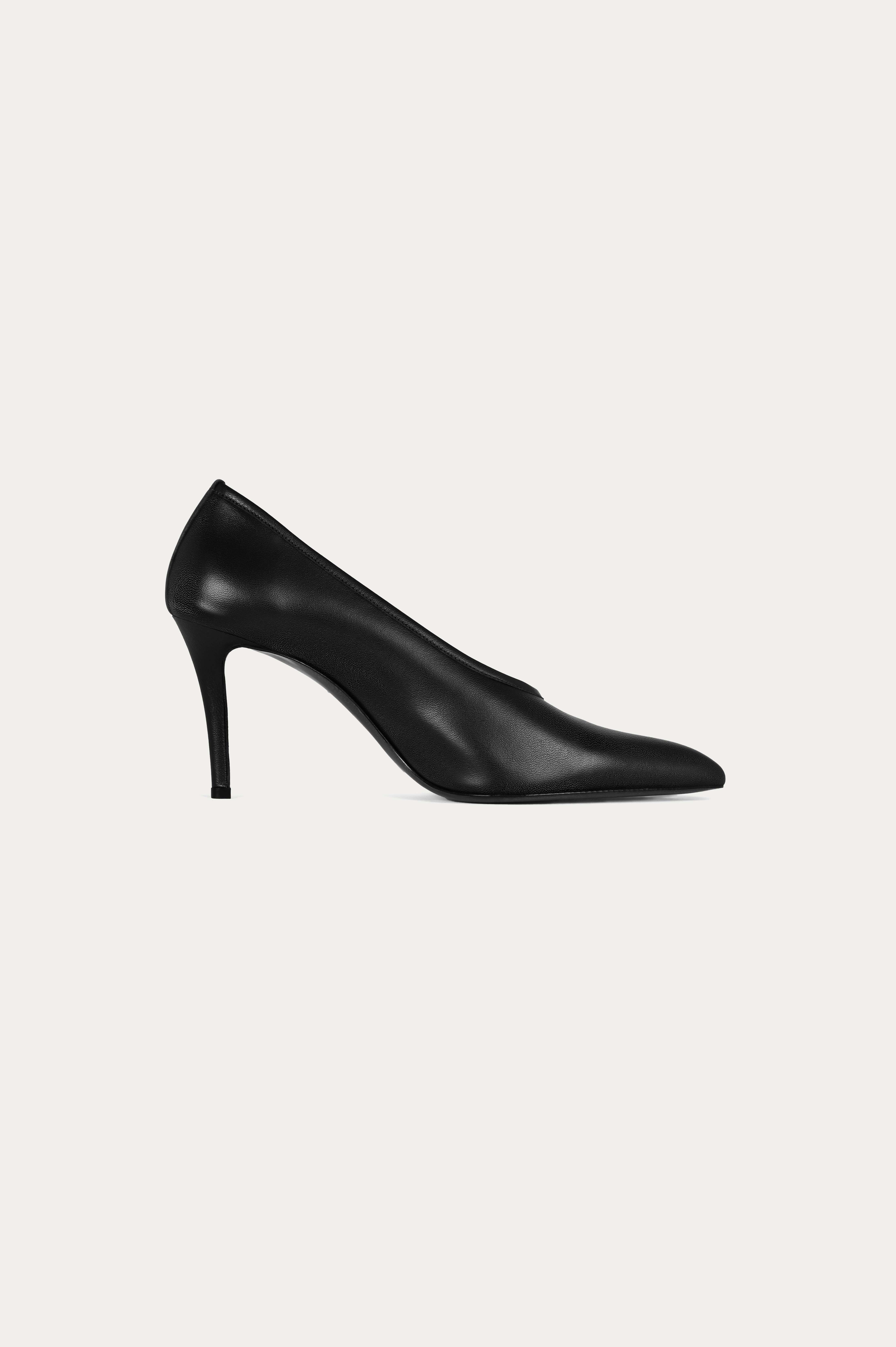 Siyah Sivri Burun Streç Deri Stiletto