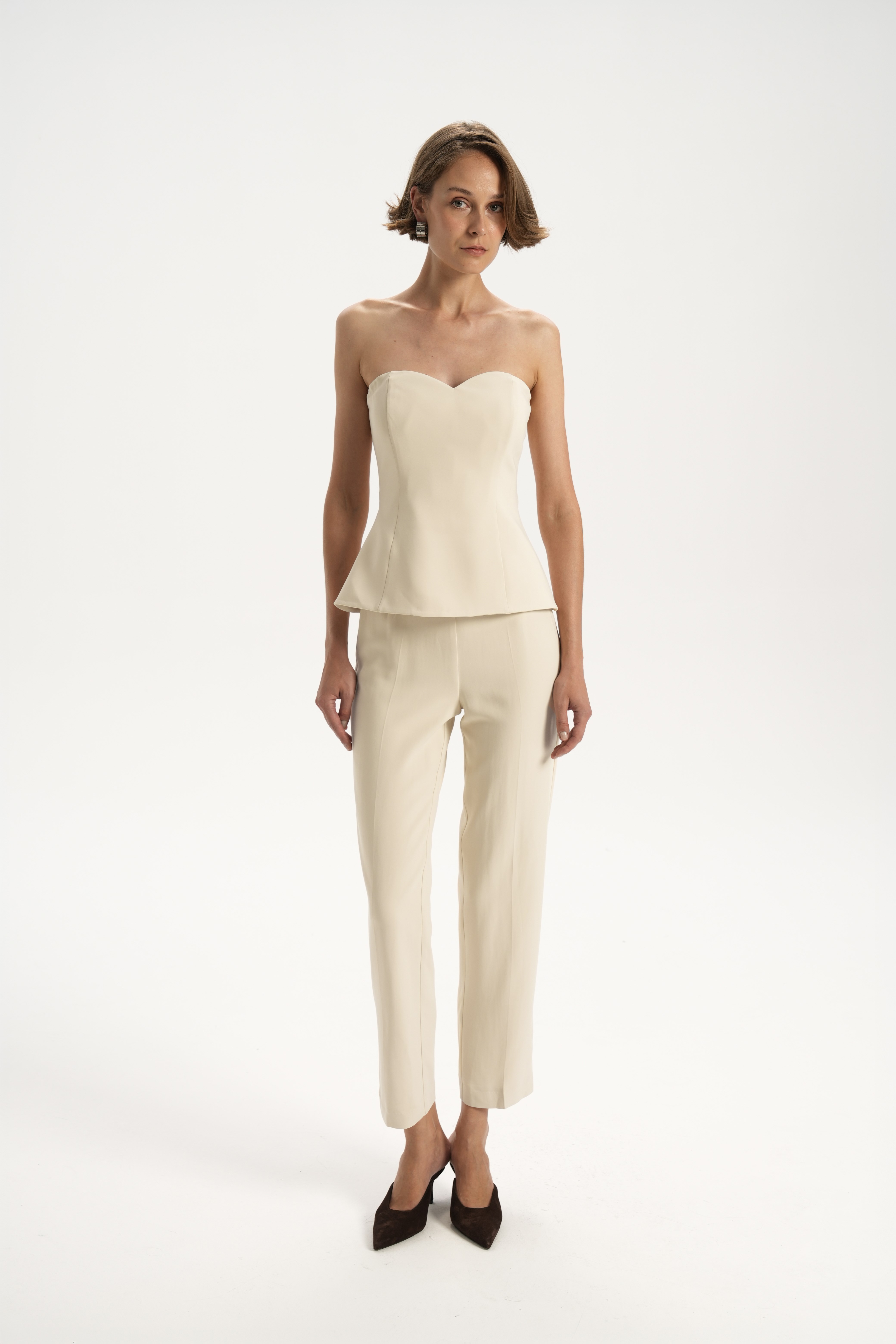 Ekru Düz Kesim Crop Pantolon