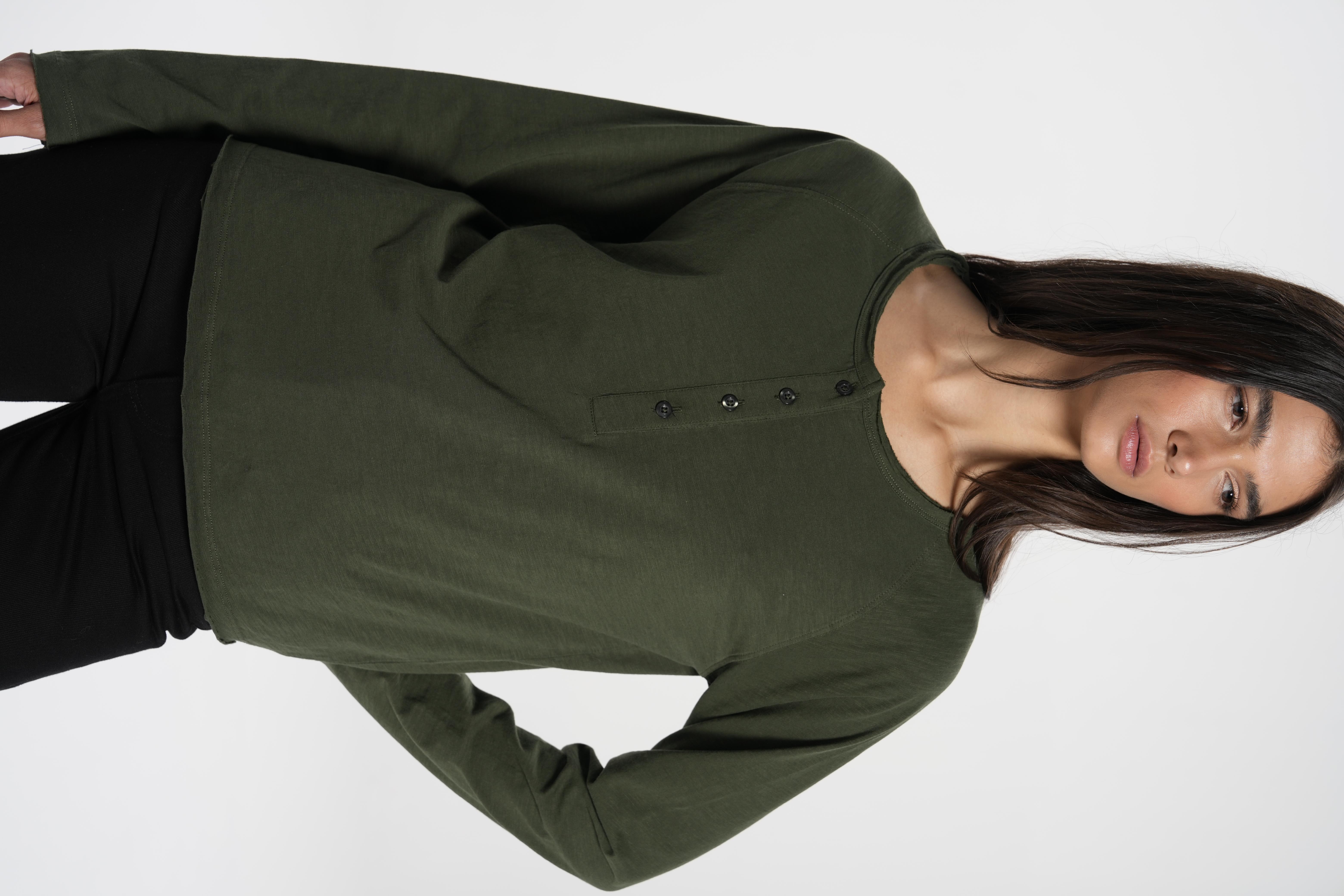 Haki Soluk Efektli Flamlı Uzun Kol Tshirt