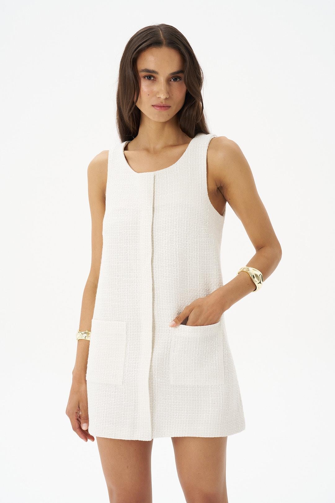 Kırık Beyaz Bisiklet Yaka Mini Tüvit Elbise