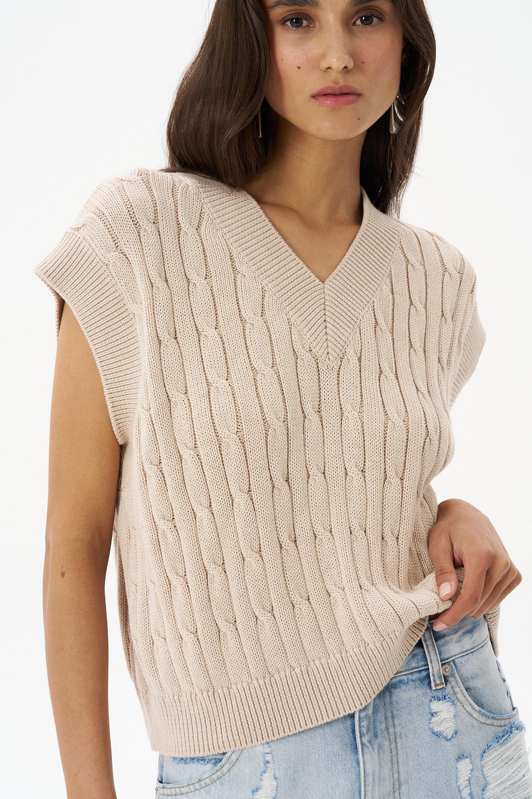 Krem Saç Örgülü Süveter