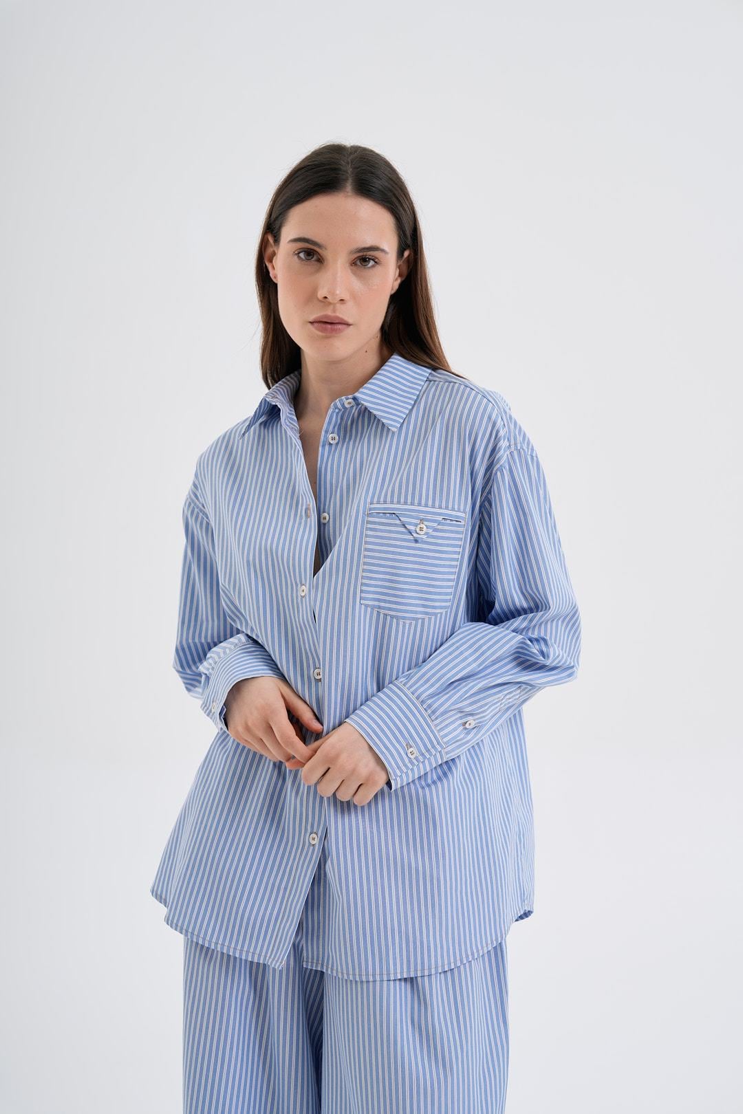 Mavi Çizgili Oversize Poplin Gömlek