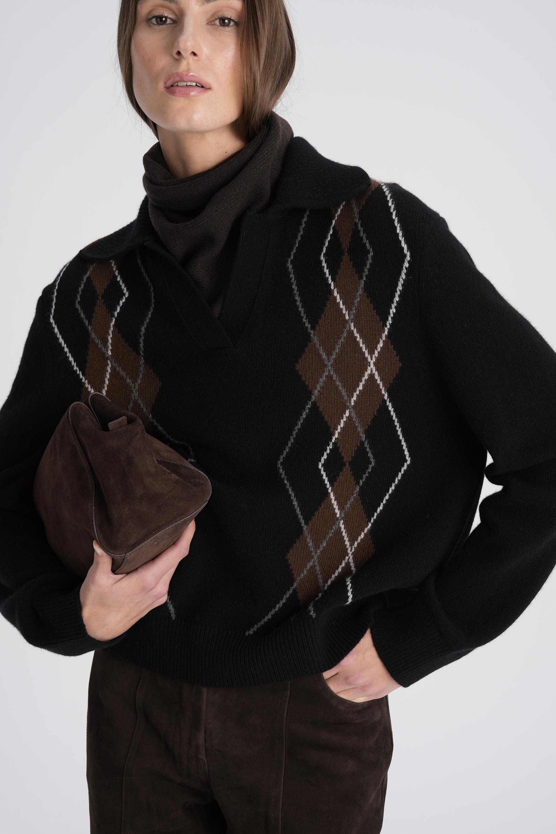 Siyah Baklava Desen Polo Yaka Kazak