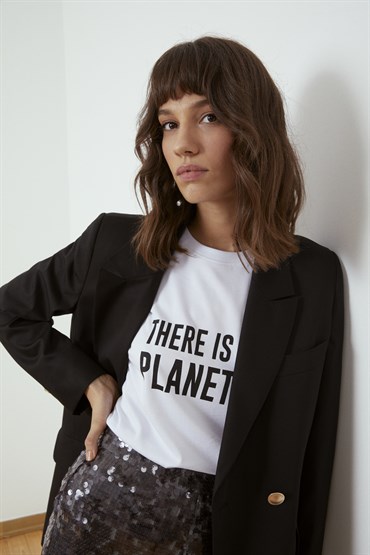 Beyaz Planet B T-Shirt