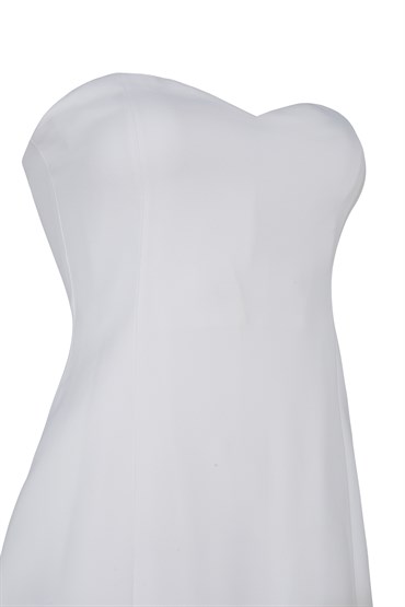 Kırık Beyaz Kalp Yaka Uzun Krep Elbise