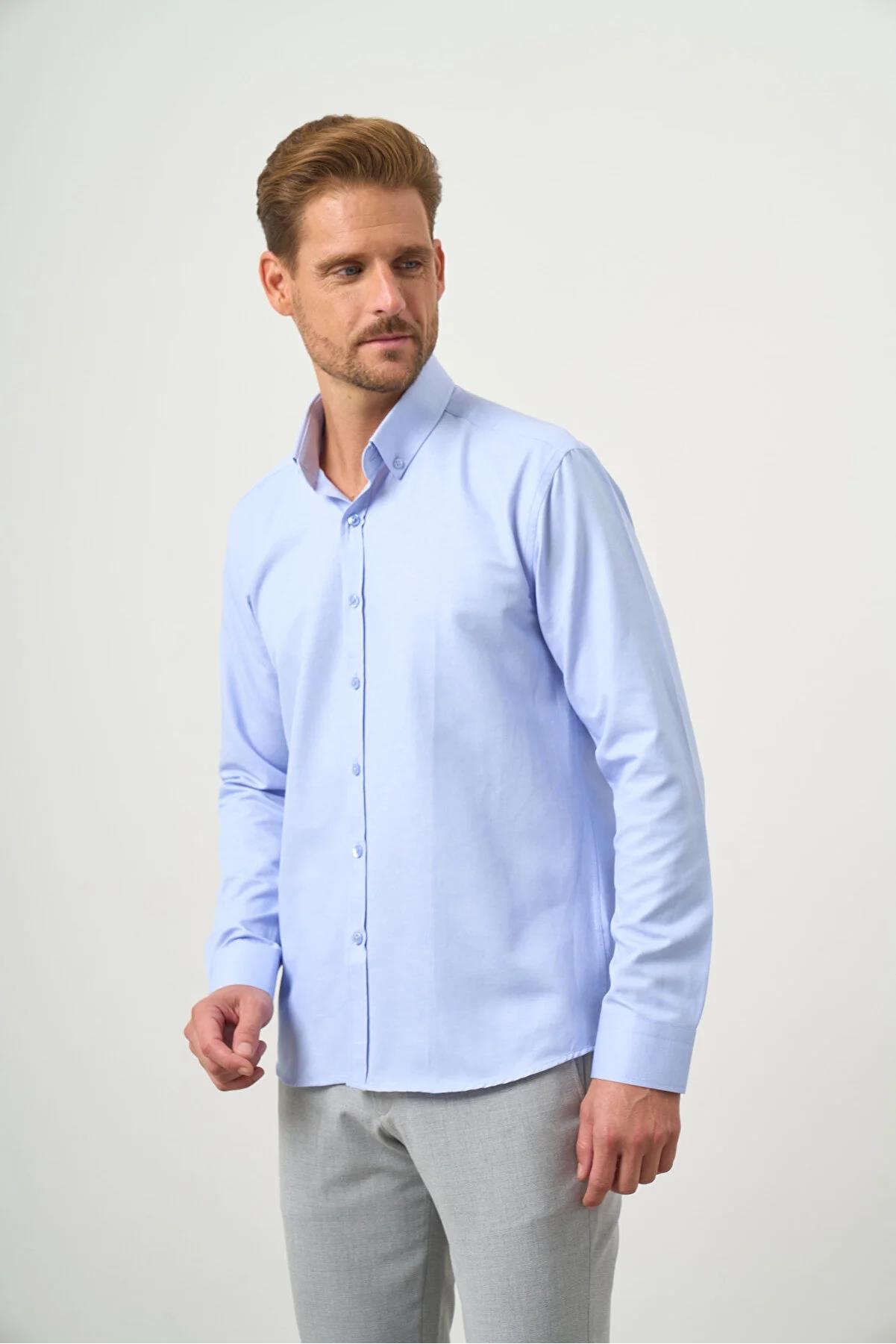 Açık Mavi Slim Fit Düğmeli Yaka Oxford Kolay Ütülenebilir Pamuklu HEDİYE KUTULU Uzun Kollu Gömlek