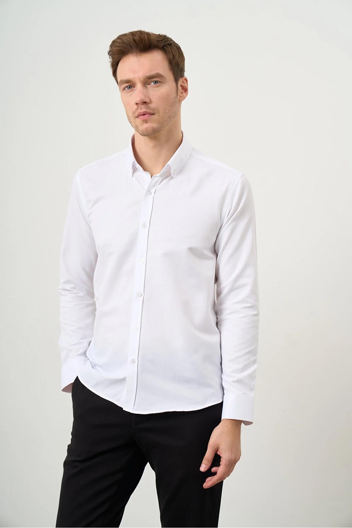 Beyaz Düğmeli Yaka Kolay Ütülenebilir Oxford Pamuklu Slim Fit Gömlek