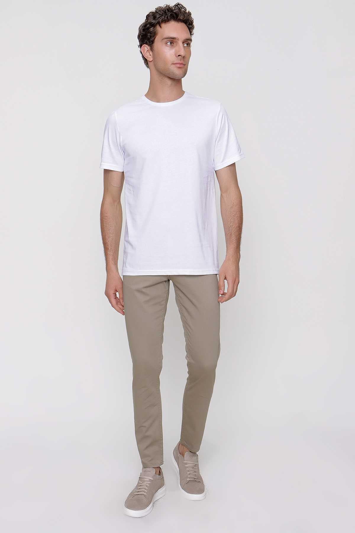 Erkek Beyaz Basic Düz %100 Pamuk Bisiklet Yaka Slim Fit Dar Kesim Kısa Kollu Tişört