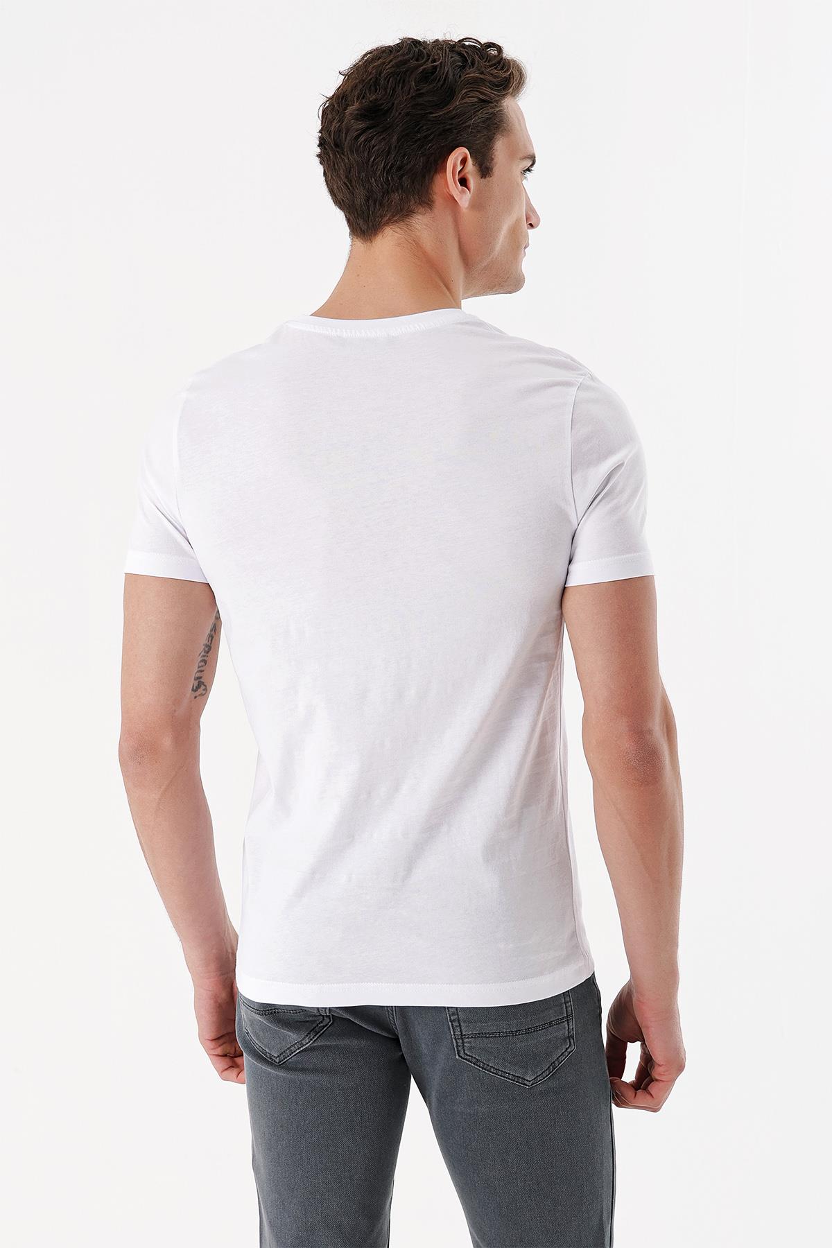 Erkek Beyaz Basic Düz %100 Pamuk Bisiklet Yaka Slim Fit Dar Kesim Kısa Kollu Tişört