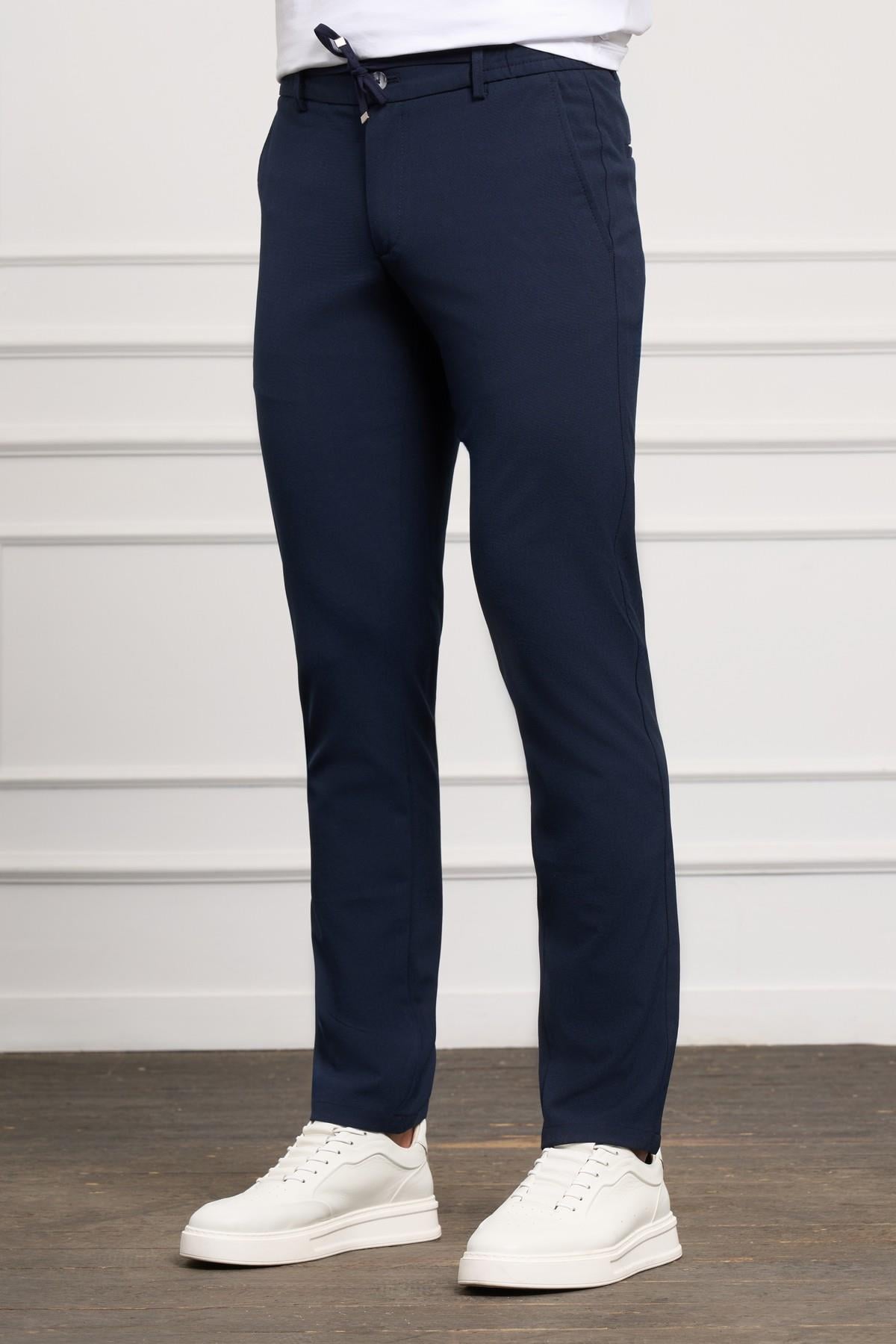 Lacivert Slim Fit Dar Kesim Yan Cep Bağcıklı Jogger Erkek Pantolon