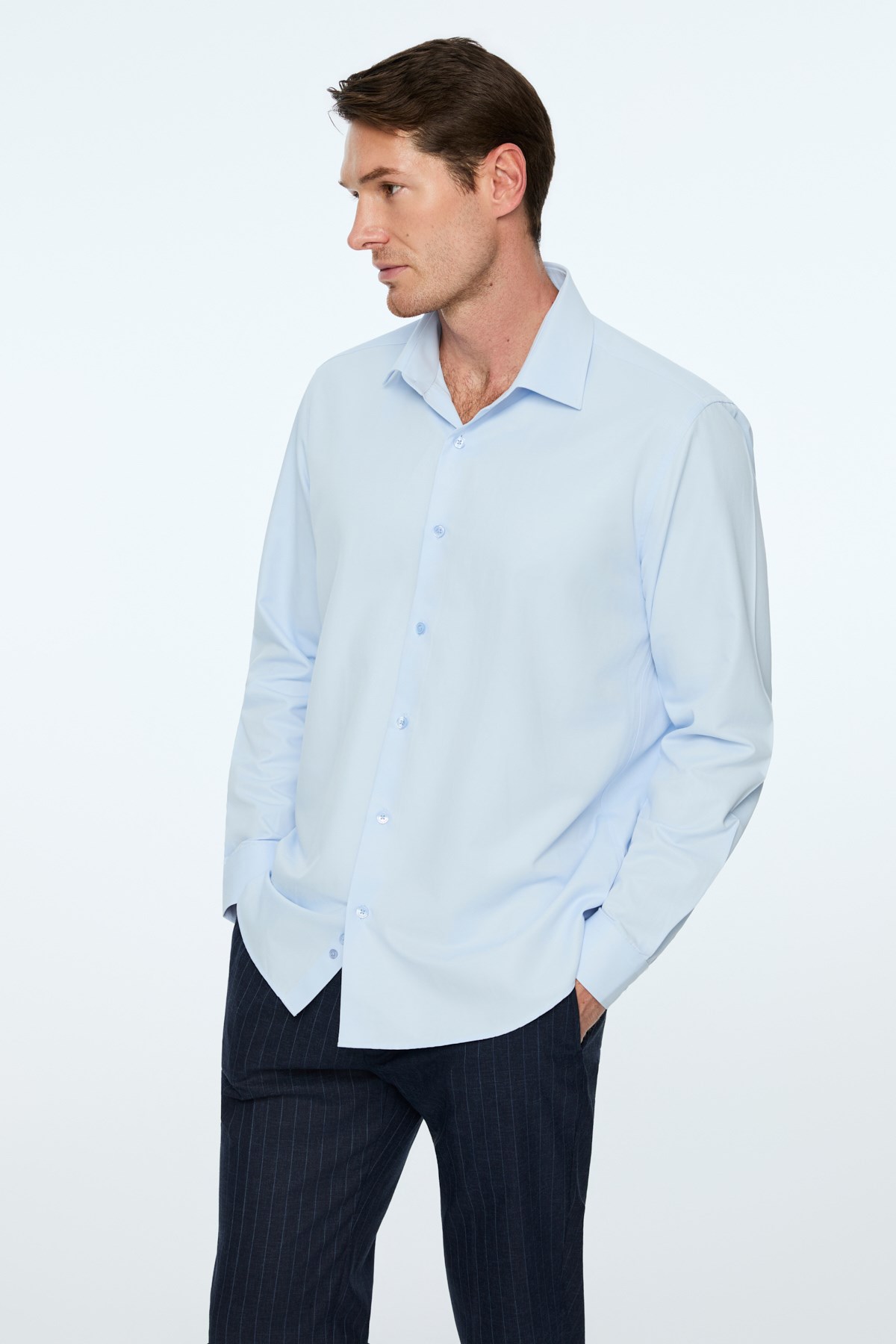 Morven Erkek A. MAVİ Düz Slim Fit Sert Yaka Gömlek