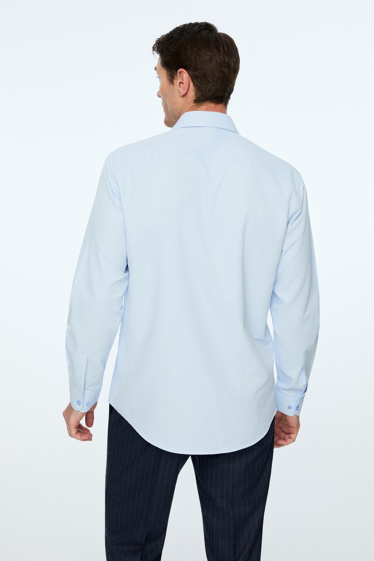 Morven Erkek A. MAVİ Düz Slim Fit Sert Yaka Gömlek