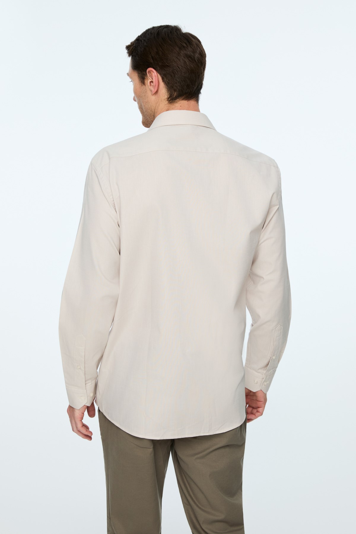 Morven Erkek Bej Basic Regular Fit Sert Yaka Gömlek