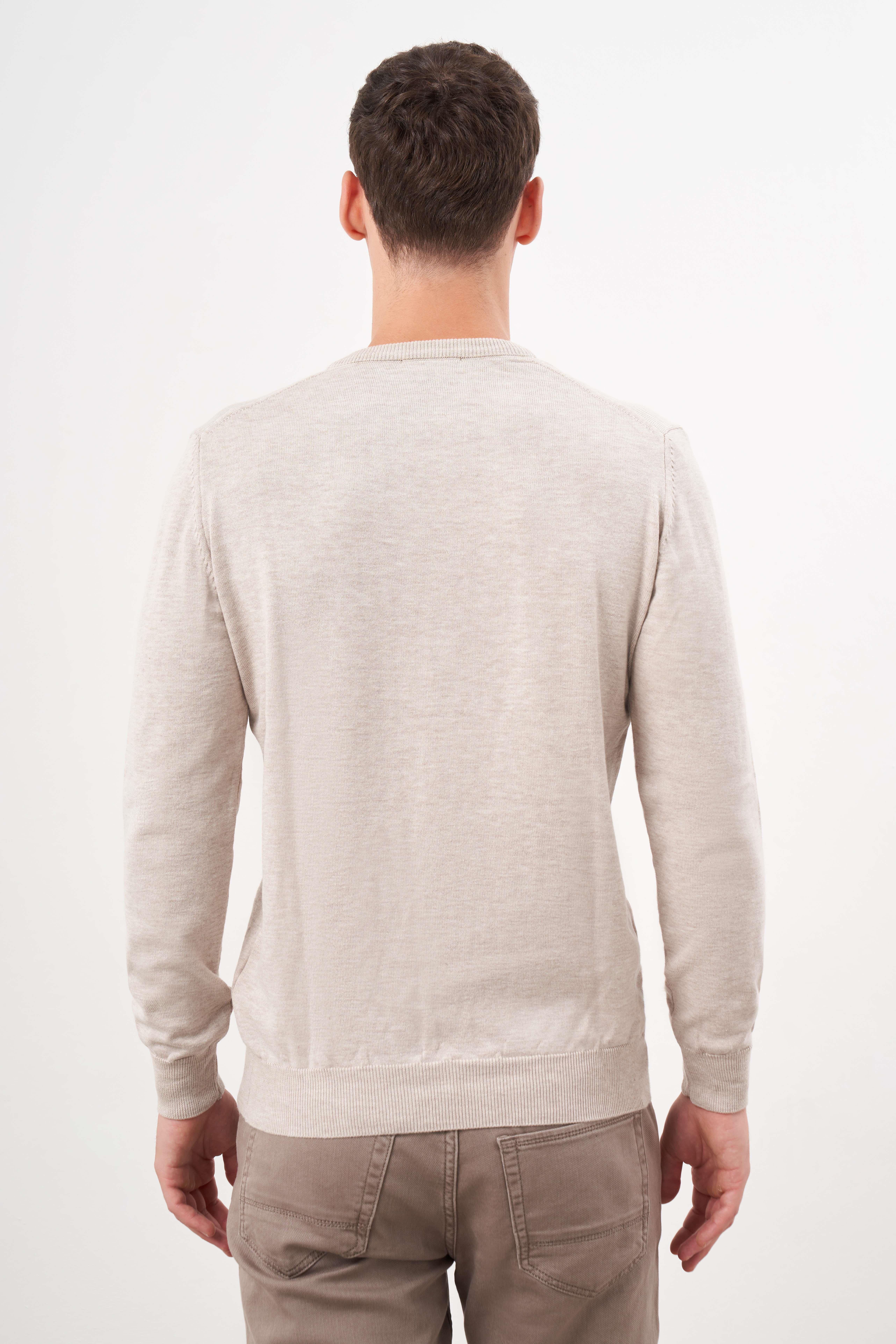 Morven Erkek Bej Basic V Yaka Dynamic Fit Rahat Kesim Triko