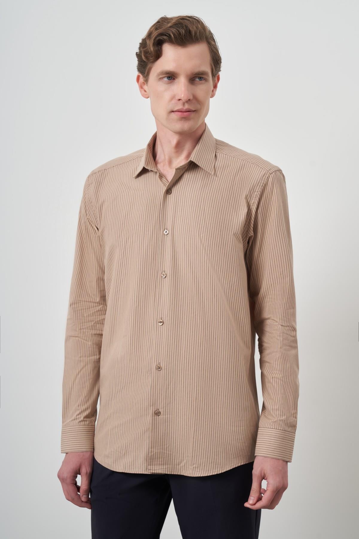 Morven Erkek Bej Pamuk Trend Slim Fit Sert Yaka Gömlek