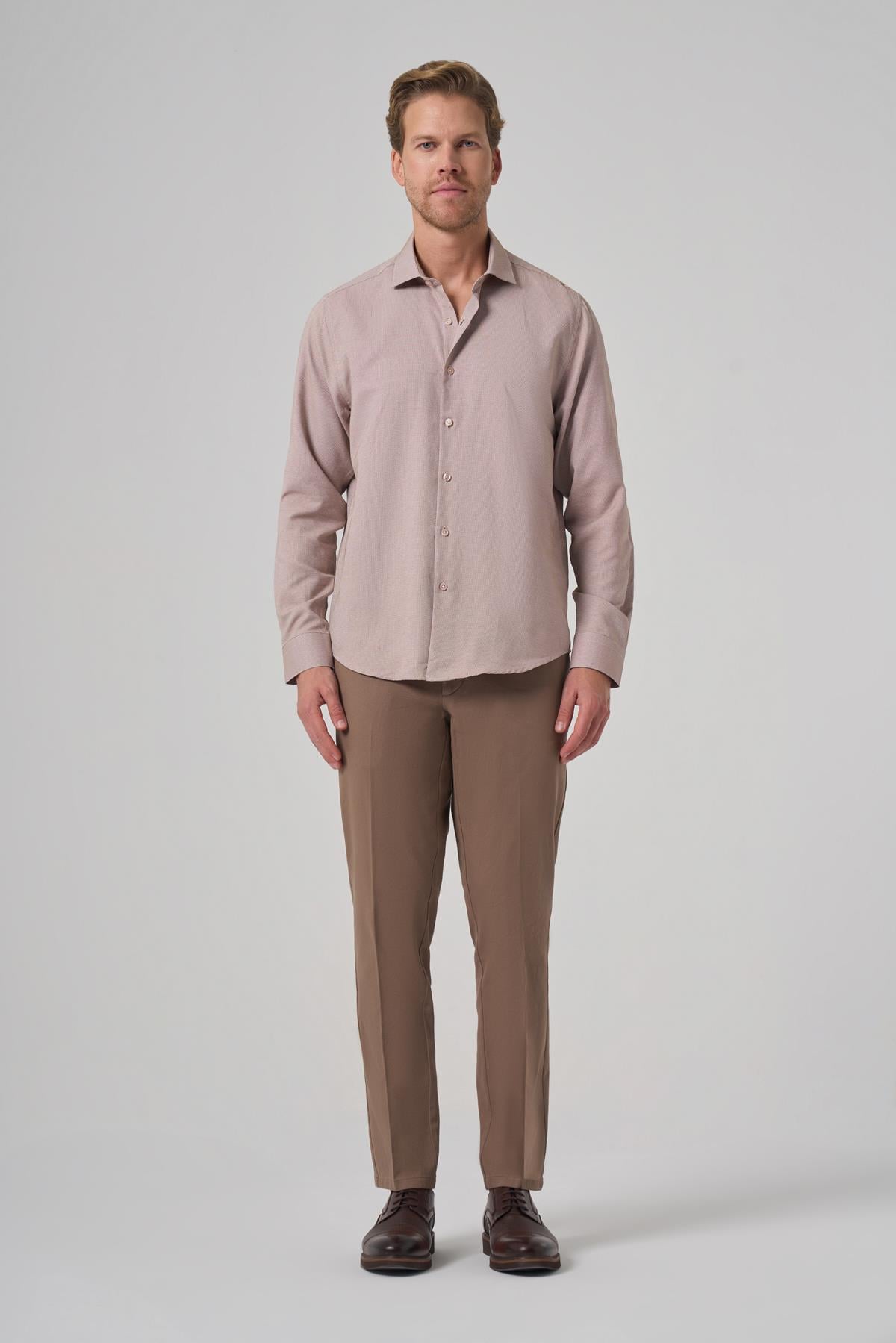 Morven Erkek Bej Polyester Trend Desenli Dynamic Fit İtalyan Yaka Gömlek