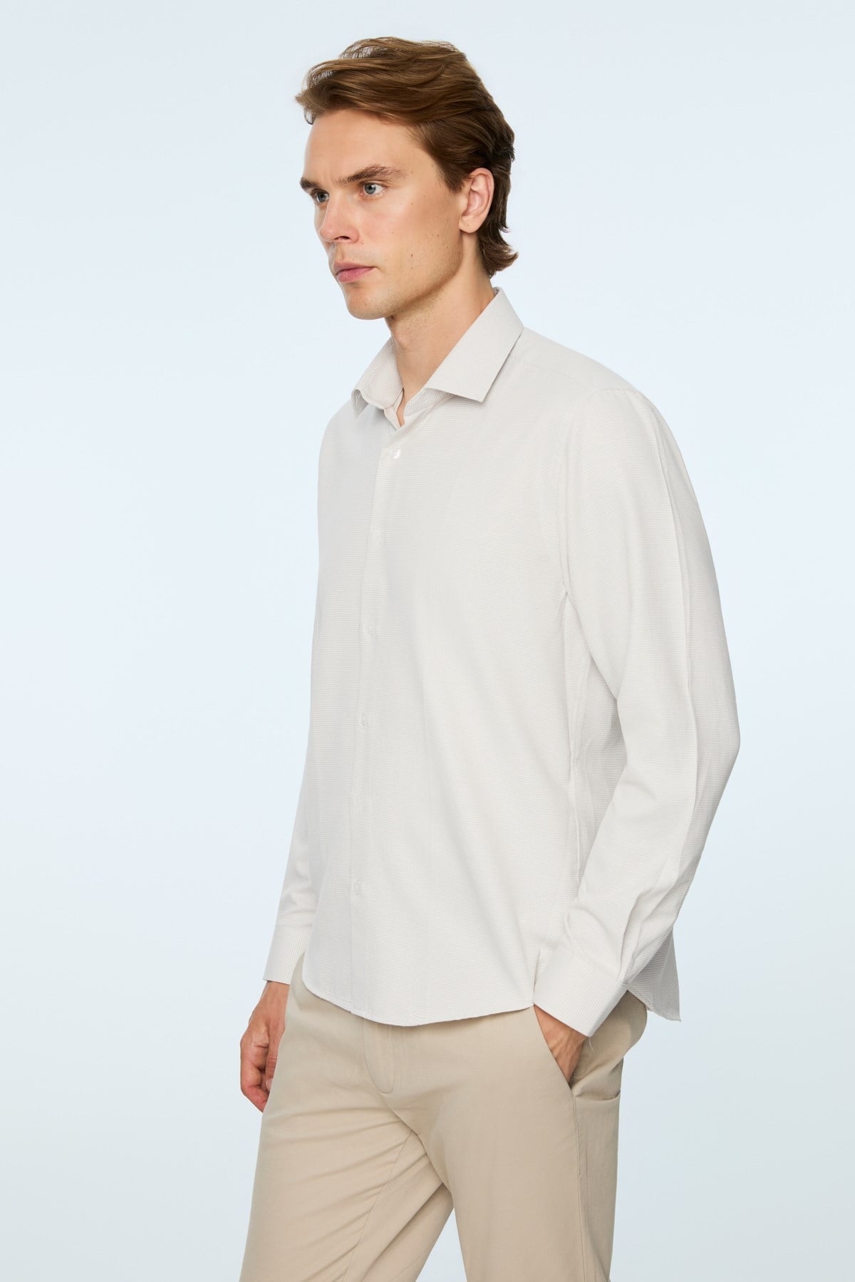 Morven Erkek Bej Polyester Trend Desenli Dynamic Fit Sert Yaka Gömlek