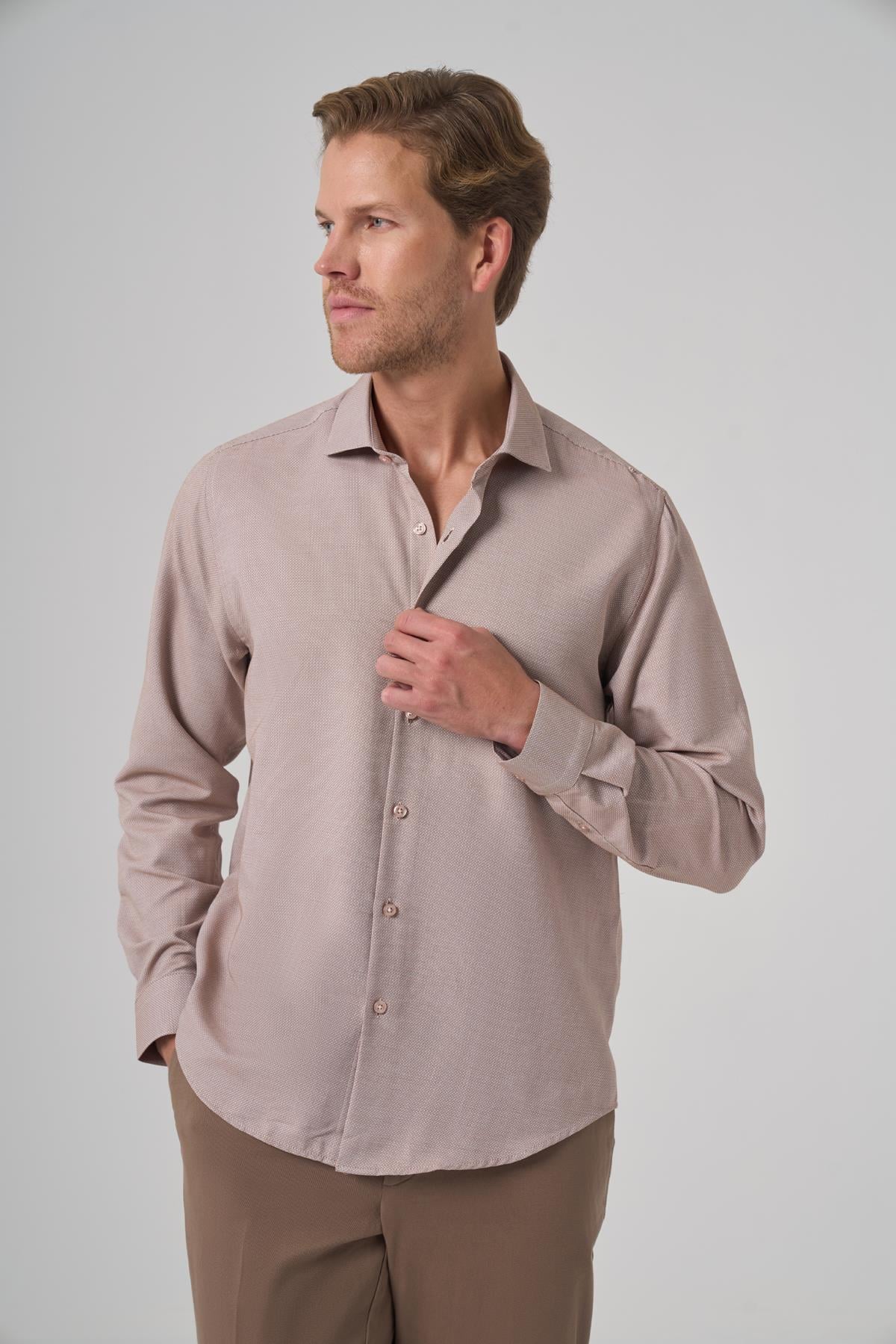Morven Erkek Bej Polyester Trend Desenli Dynamic Fit İtalyan Yaka Gömlek