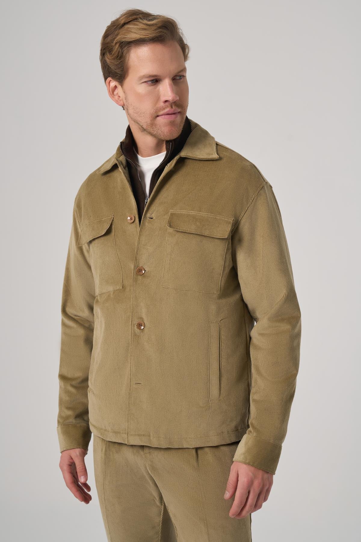 Morven Erkek Bej Trend Çift Cepli Kadife Gömlek Ceket