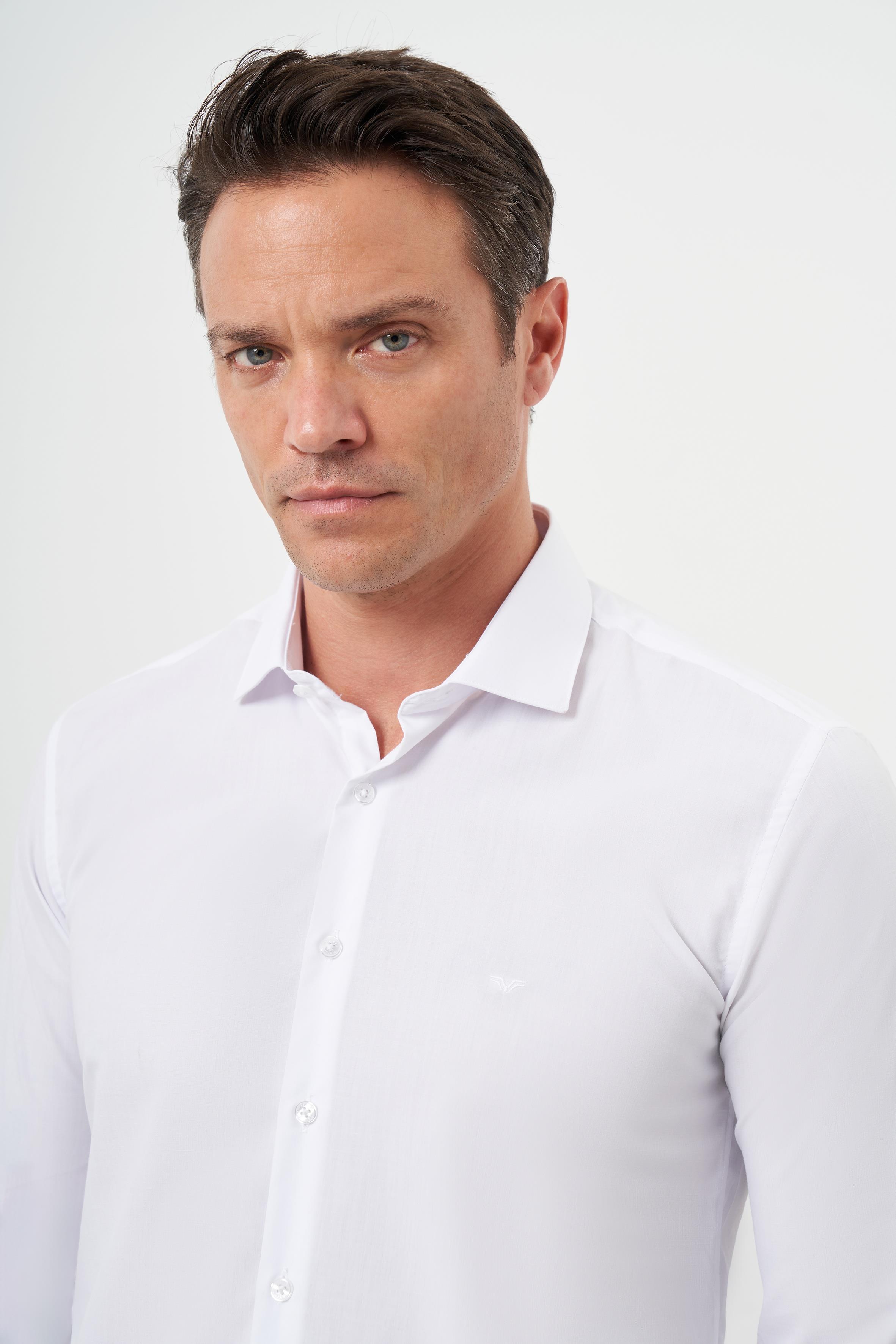 Morven Erkek Beyaz Basic Düz Desen İtalyan Yaka Slim Fit Gömlek