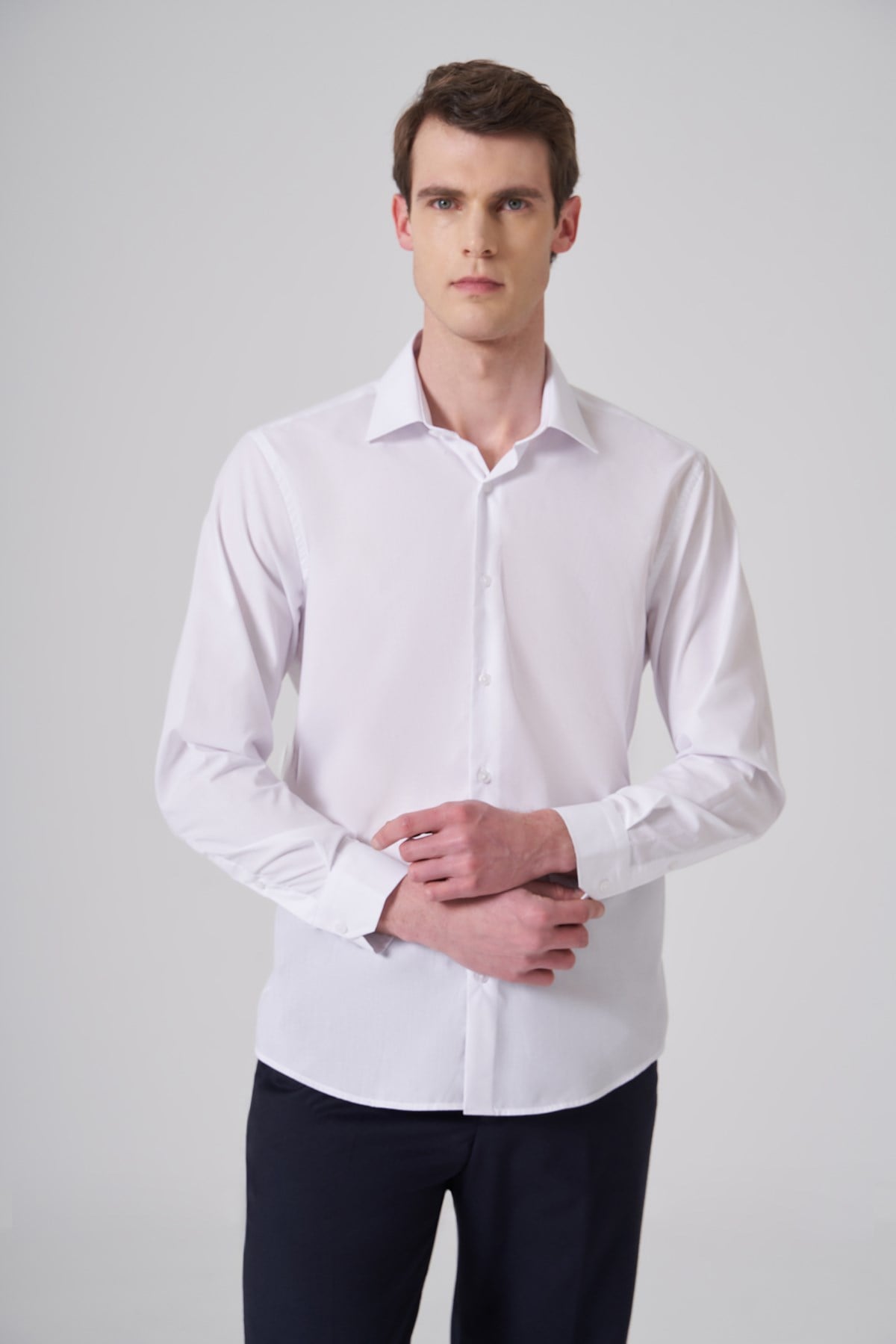 Morven Erkek Beyaz Basic Regular Fit Sert Yaka Gömlek