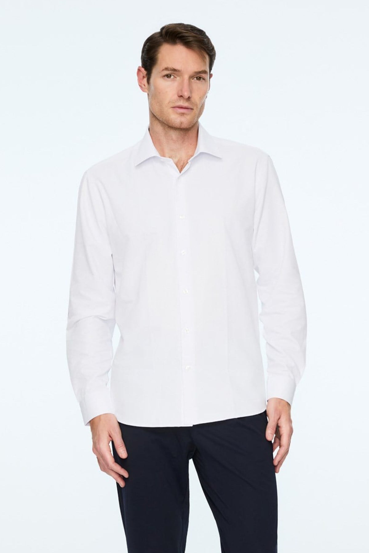 Morven Erkek Beyaz Düz Slim Fit Sert Yaka Gömlek