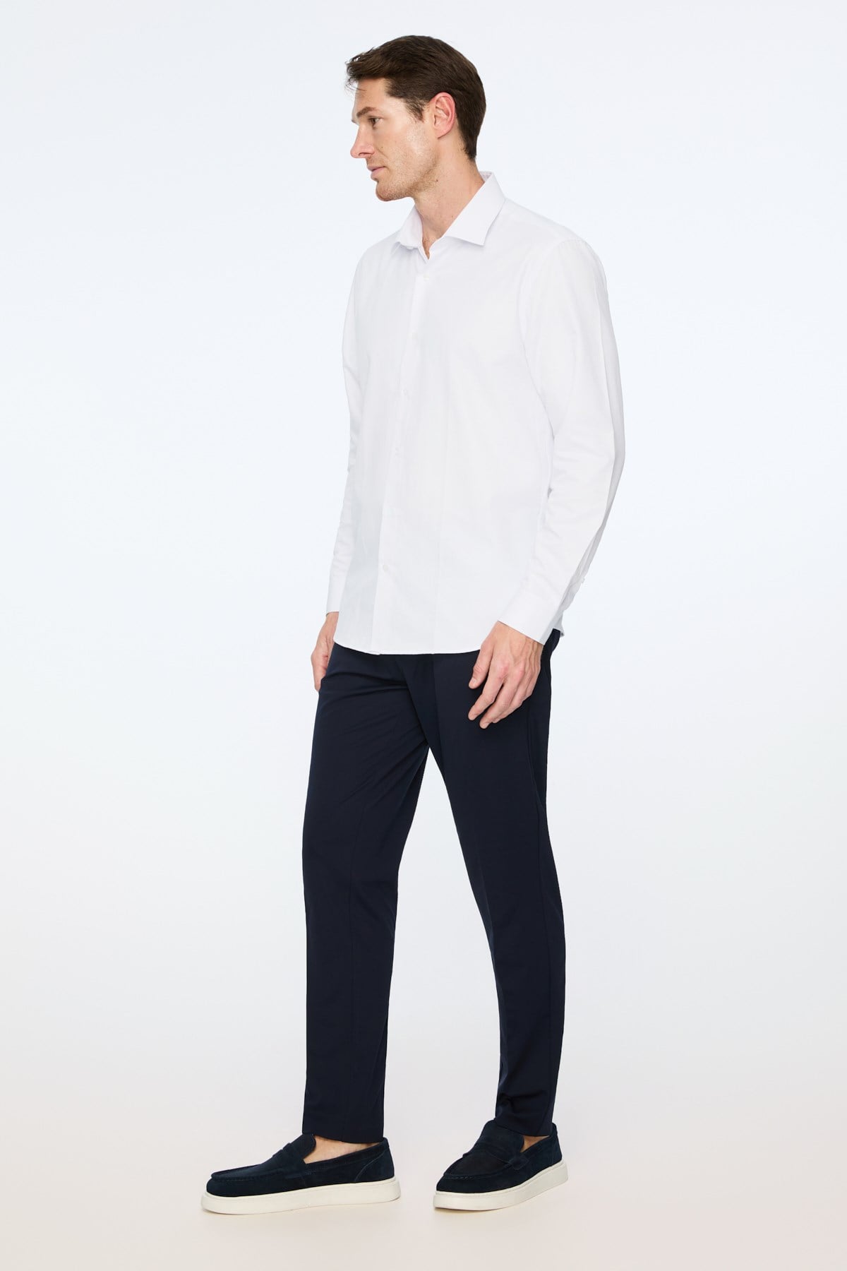 Morven Erkek Beyaz Düz Slim Fit Sert Yaka Gömlek
